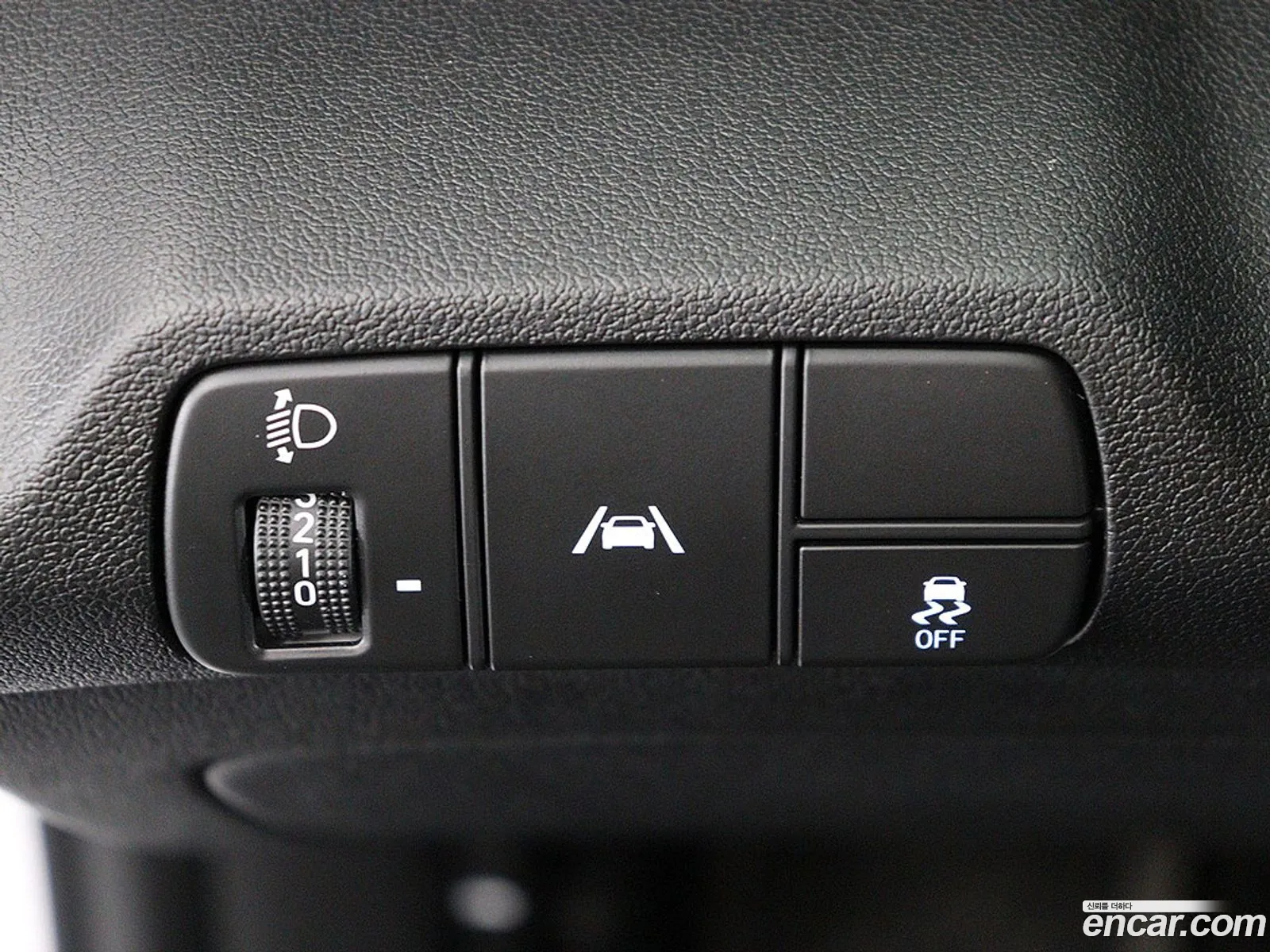 Hyundai Elantra 2021 — 18