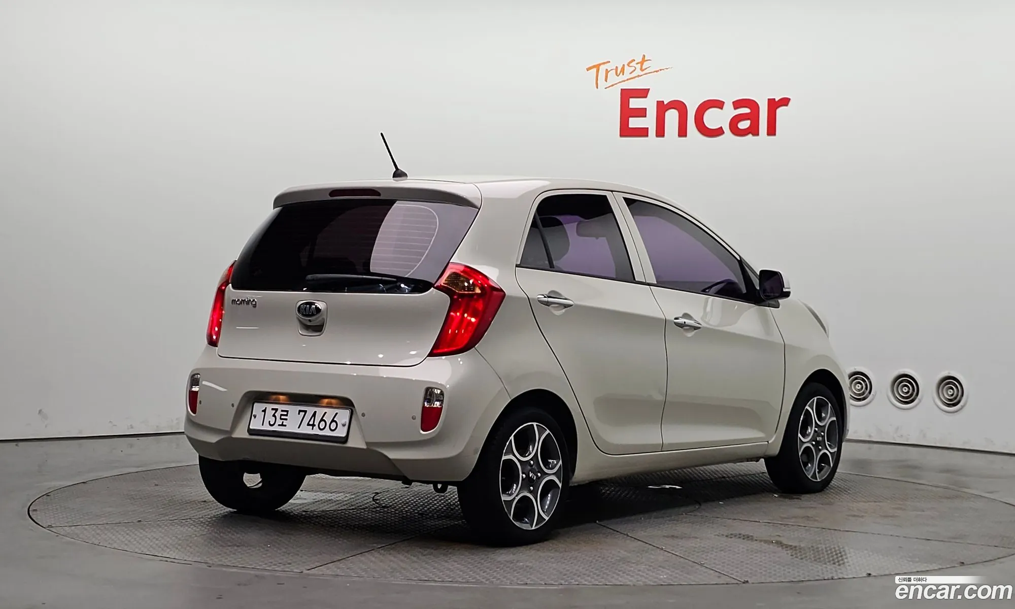 Kia Morning 2013 KNABZ511BDT634764 — 12