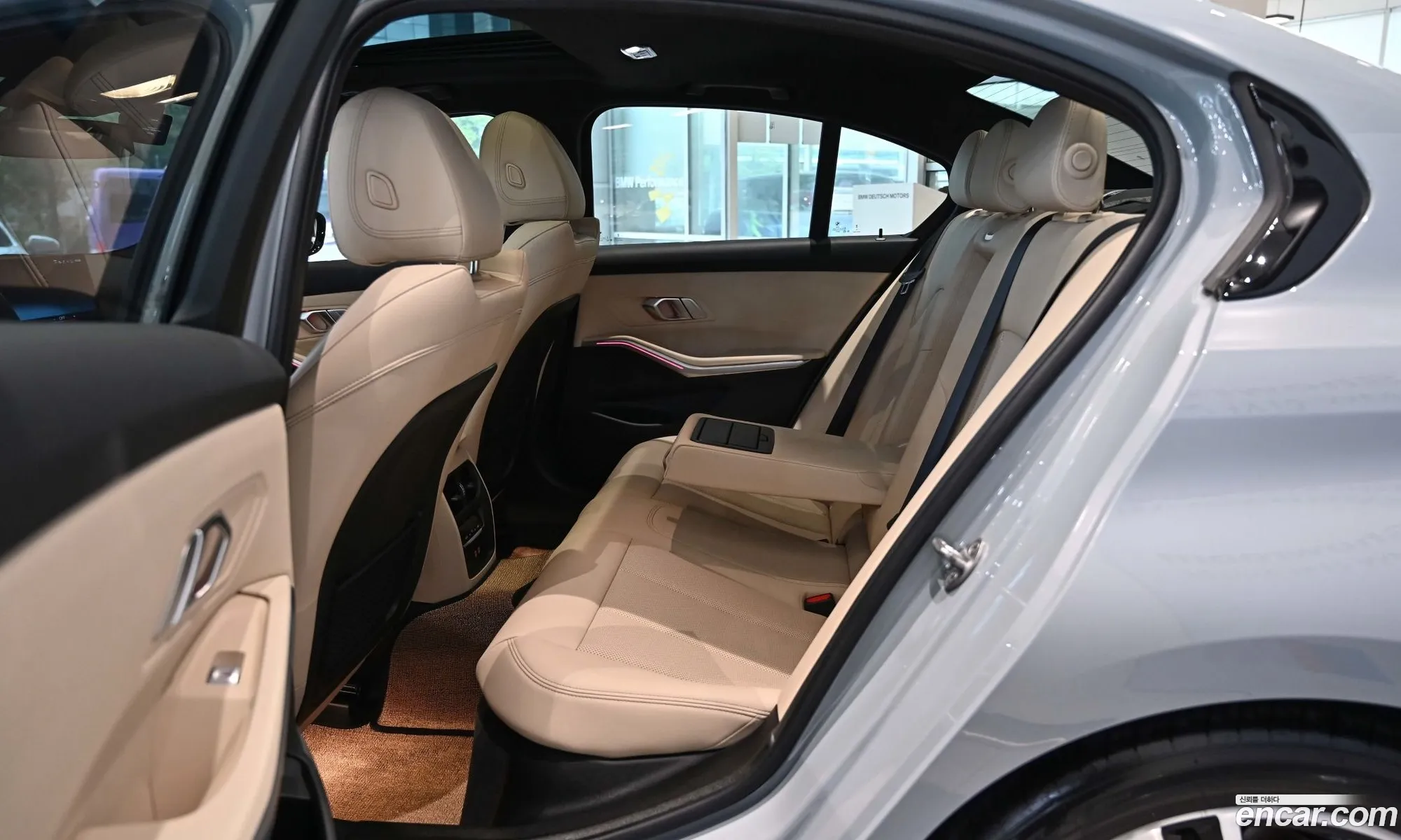 BMW 3 Series 2023 — 4