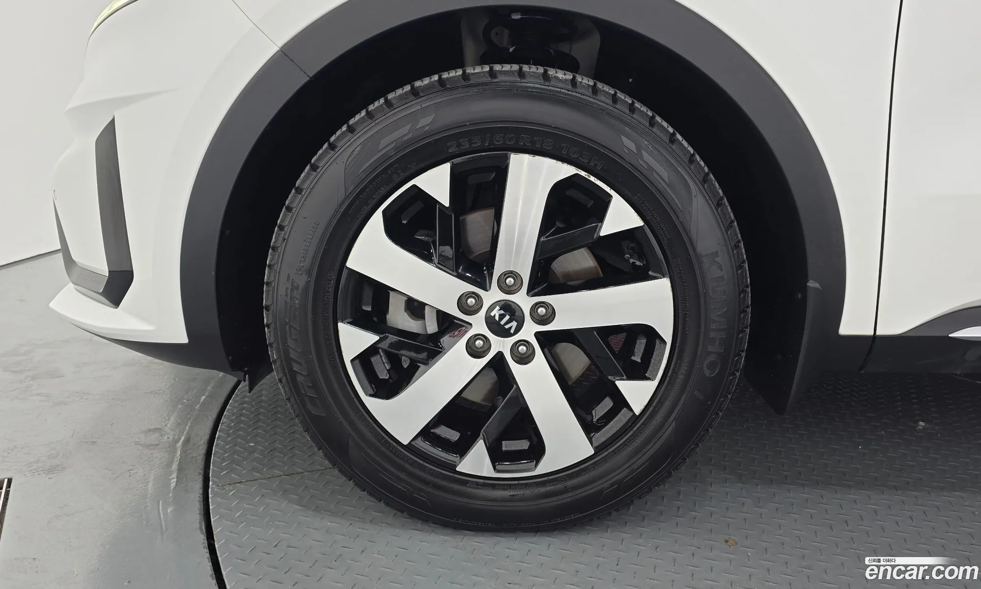 Kia Sorento 2020 KNARH81BHMA017770 — 5