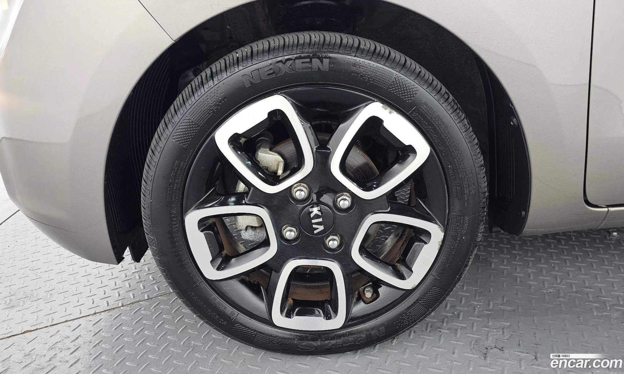 Kia Ray 2020 KNACK811BMT245484 — 4