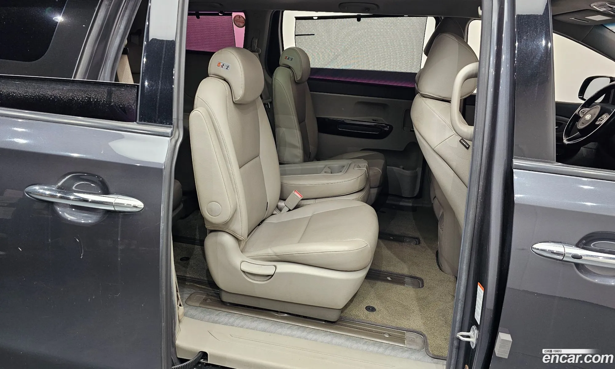 Kia Carnival 2017 KNHMF37ABHS305871 — 19
