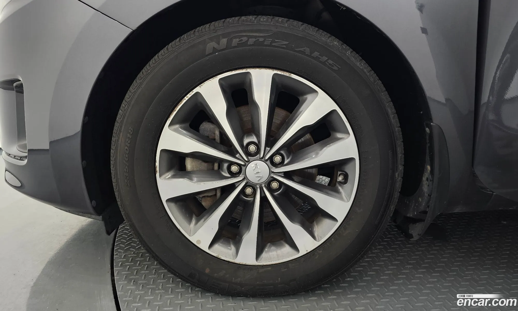 Kia Carnival 2017 KNHMF37ABHS305871 — 4