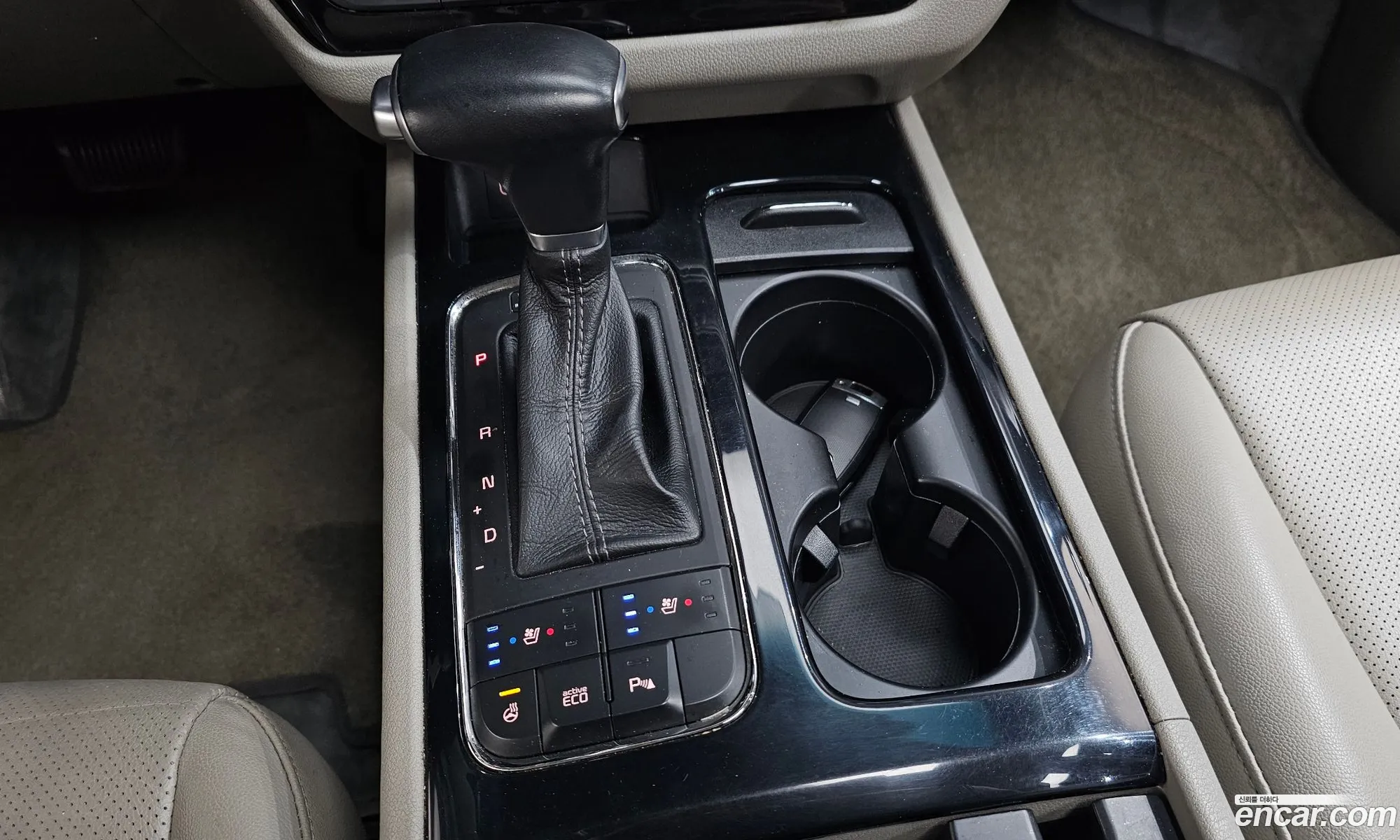 Kia Carnival 2017 KNHMF37ABHS305871 — 11