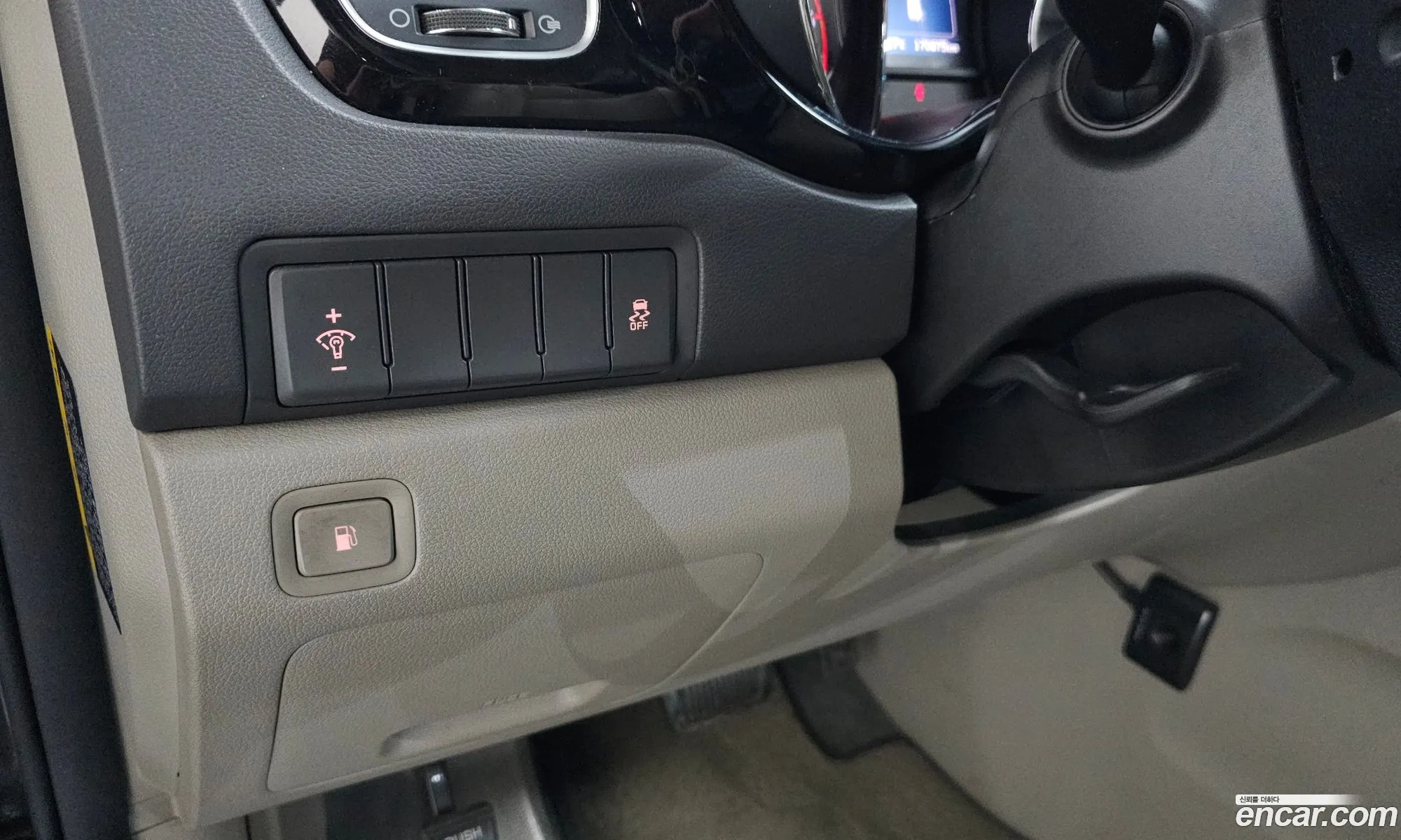 Kia Carnival 2017 KNHMF37ABHS305871 — 7