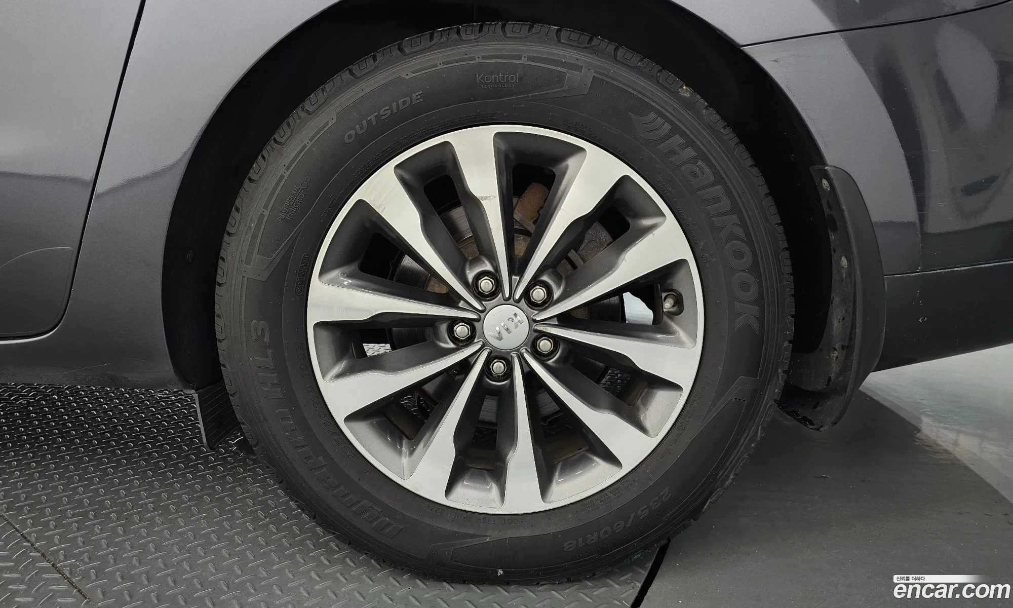 Kia Carnival 2017 KNHMF37ABHS305871 — 26