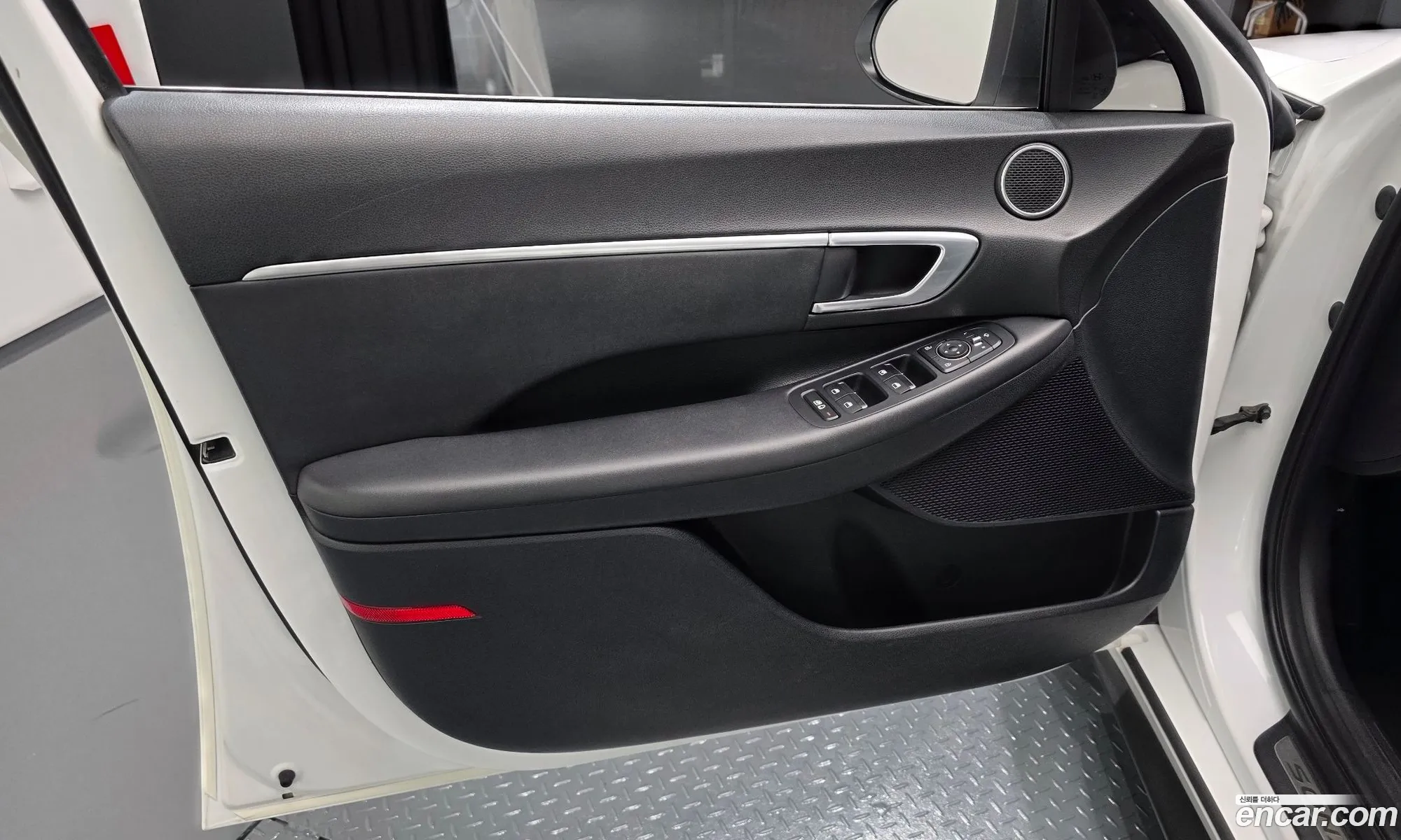 Hyundai Sonata 2019 KMHL341DBLA031990 — 24