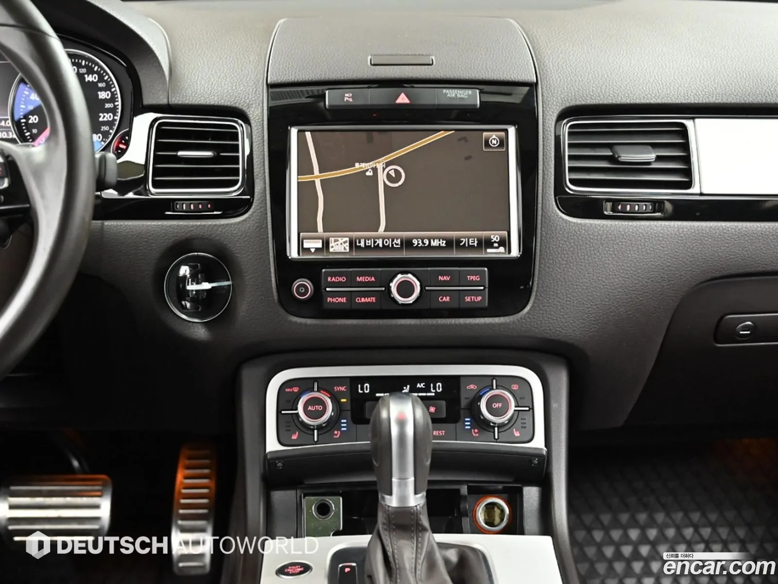 Volkswagen Touareg 2014 — 8