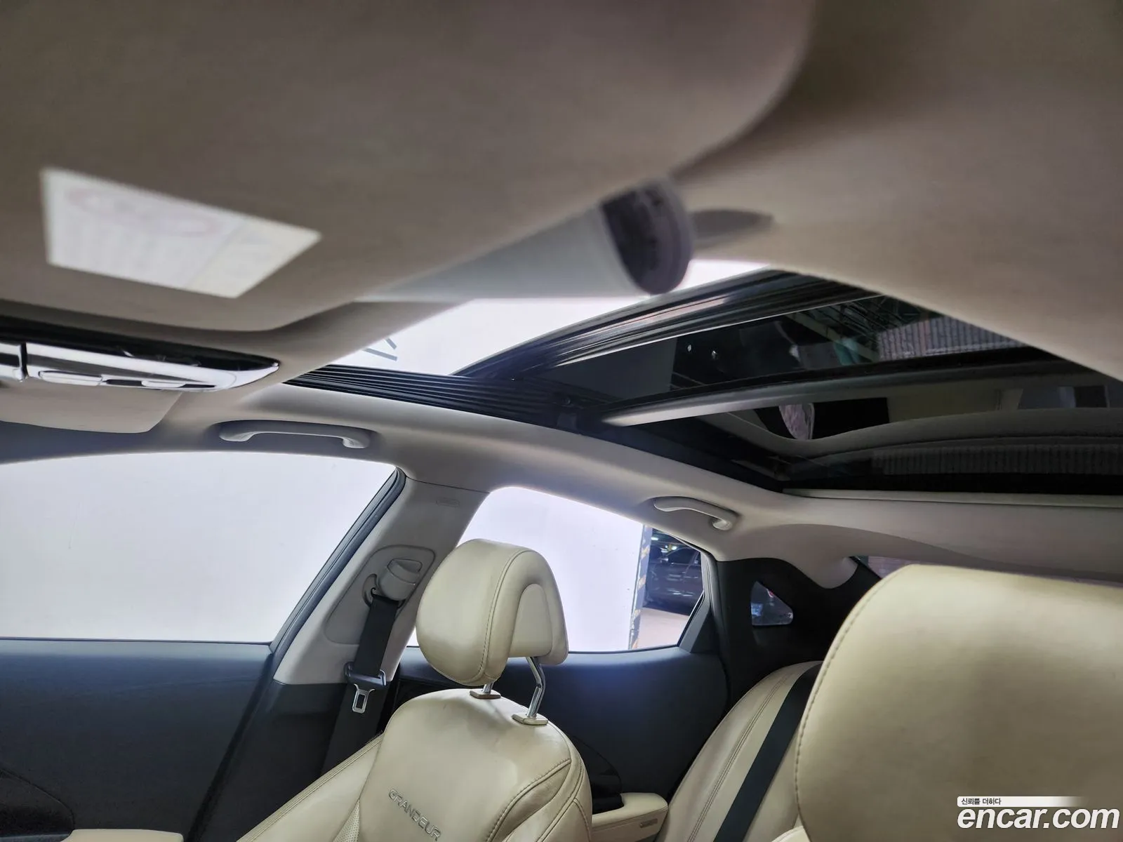 Hyundai Grandeur HG Hybrid 2014 — 14