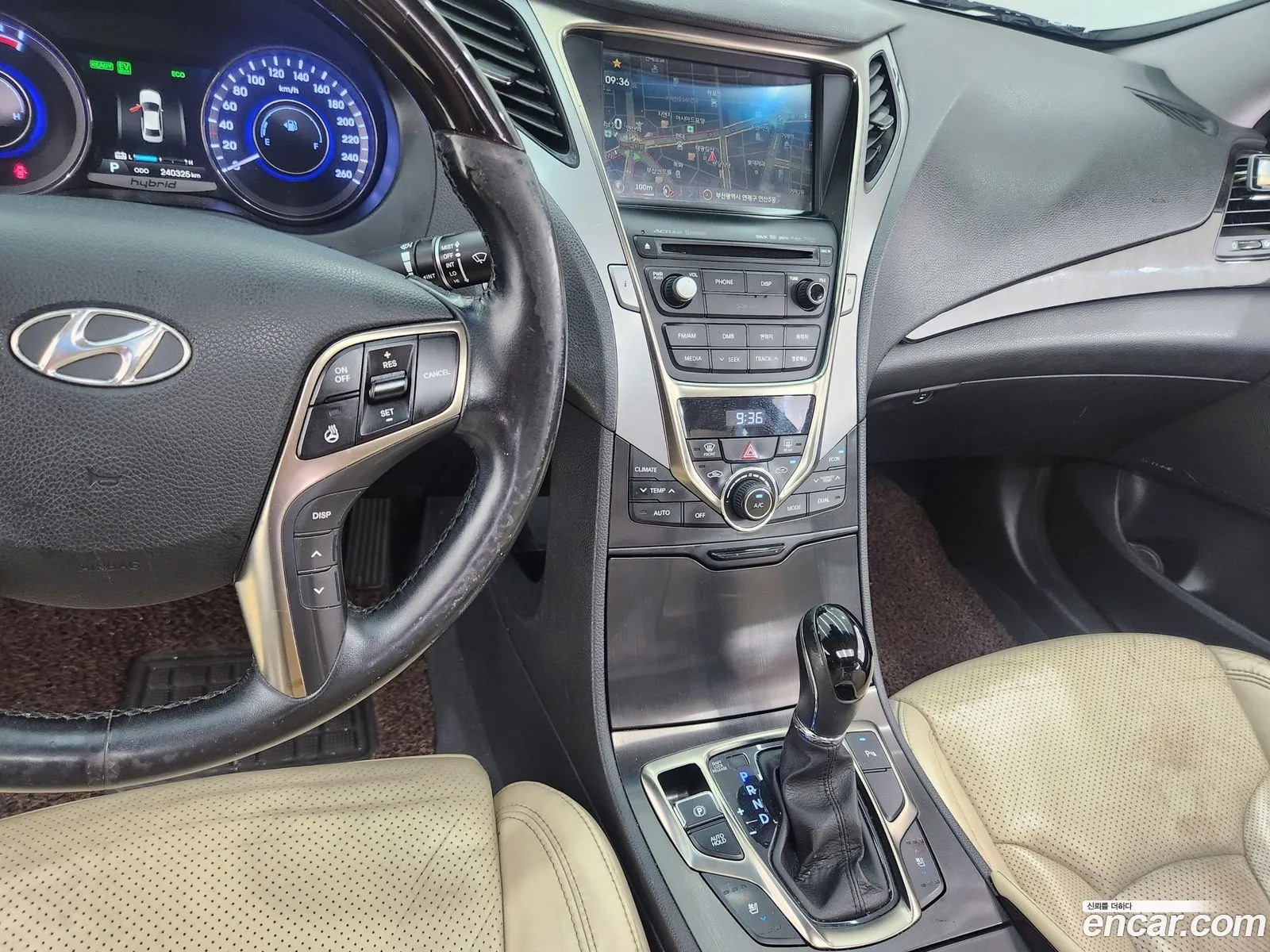 Hyundai Grandeur HG Hybrid 2014 — 12