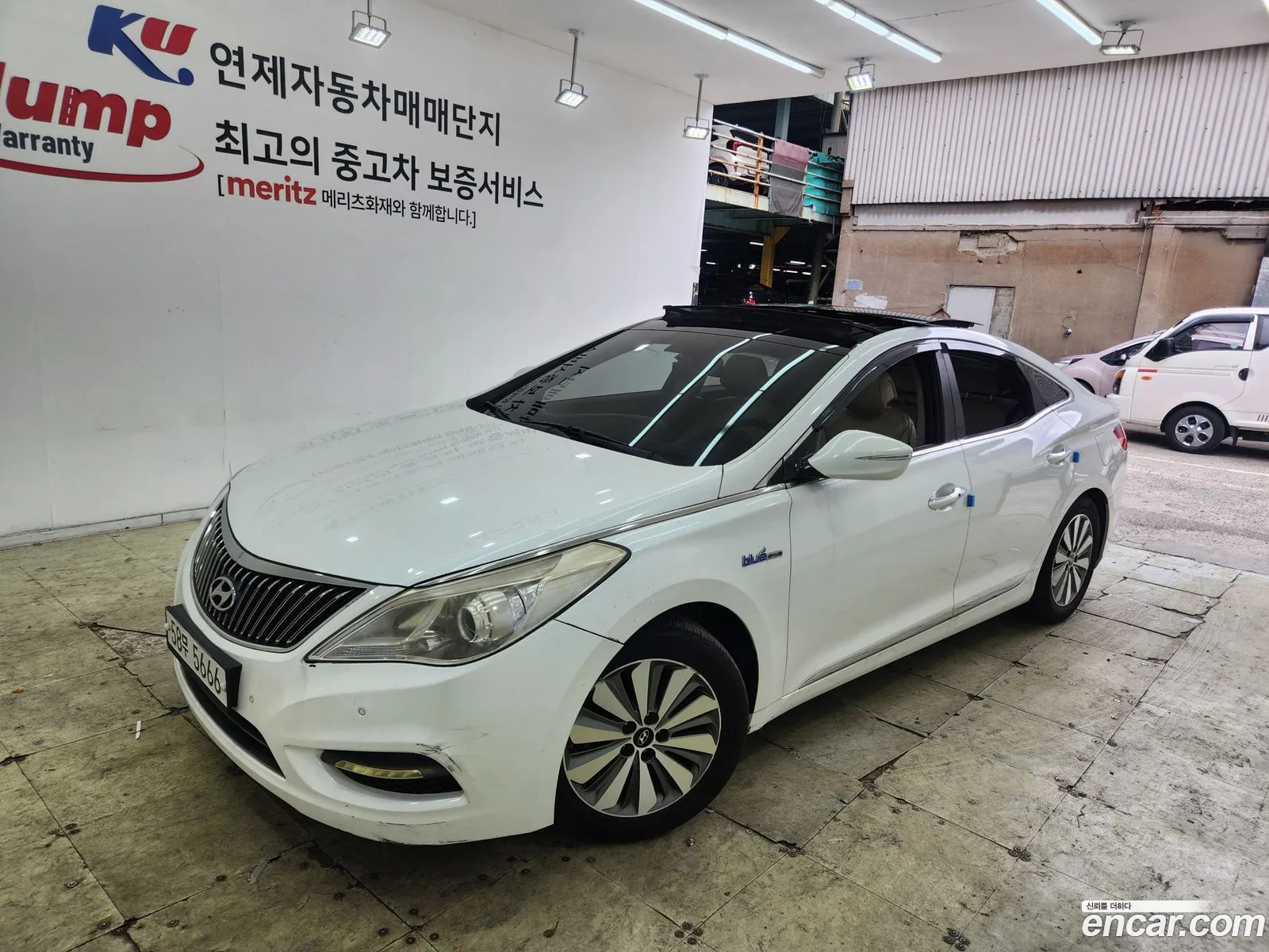 Hyundai Grandeur HG Hybrid