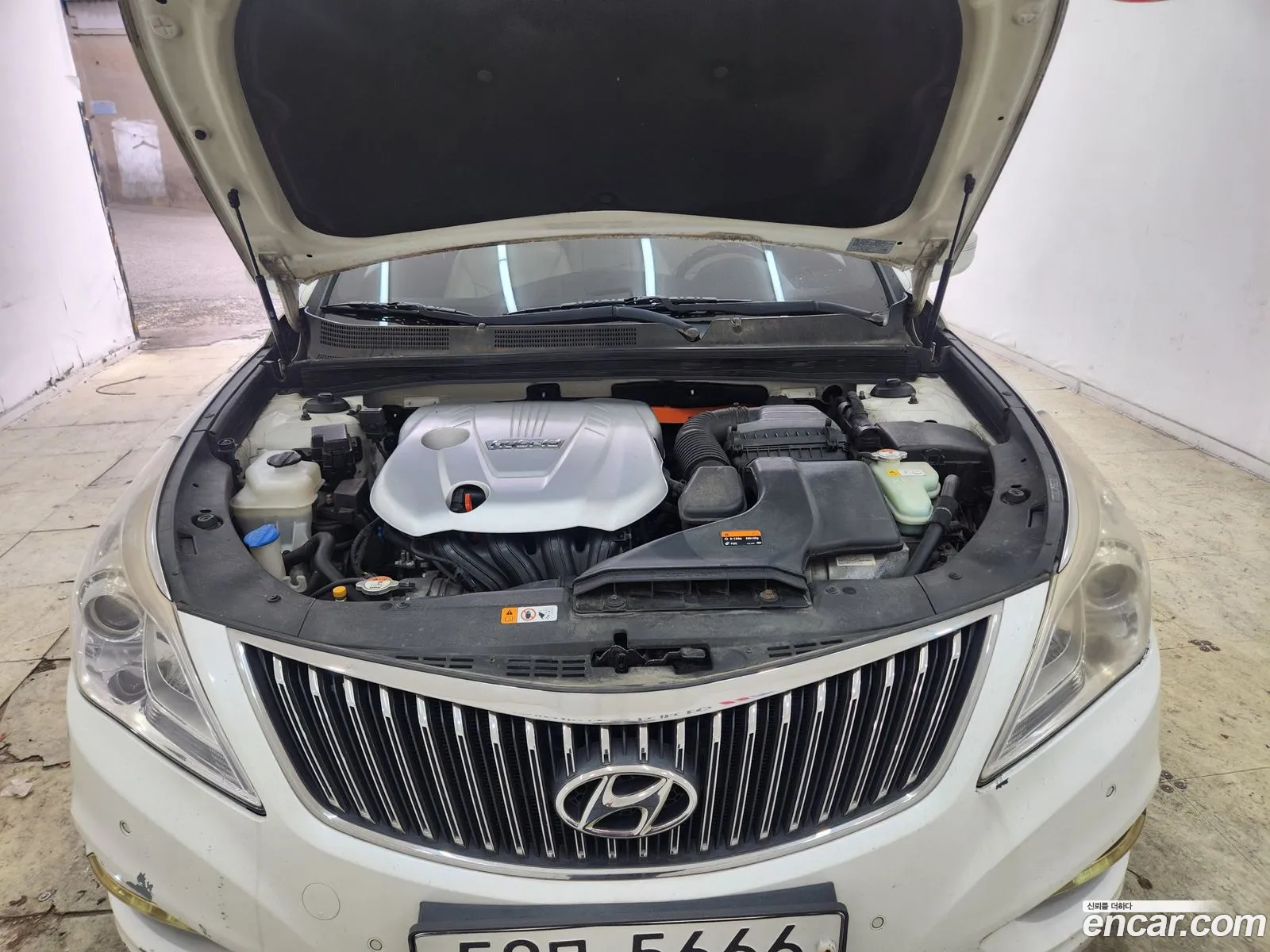 Hyundai Grandeur HG Hybrid 2014 — 15