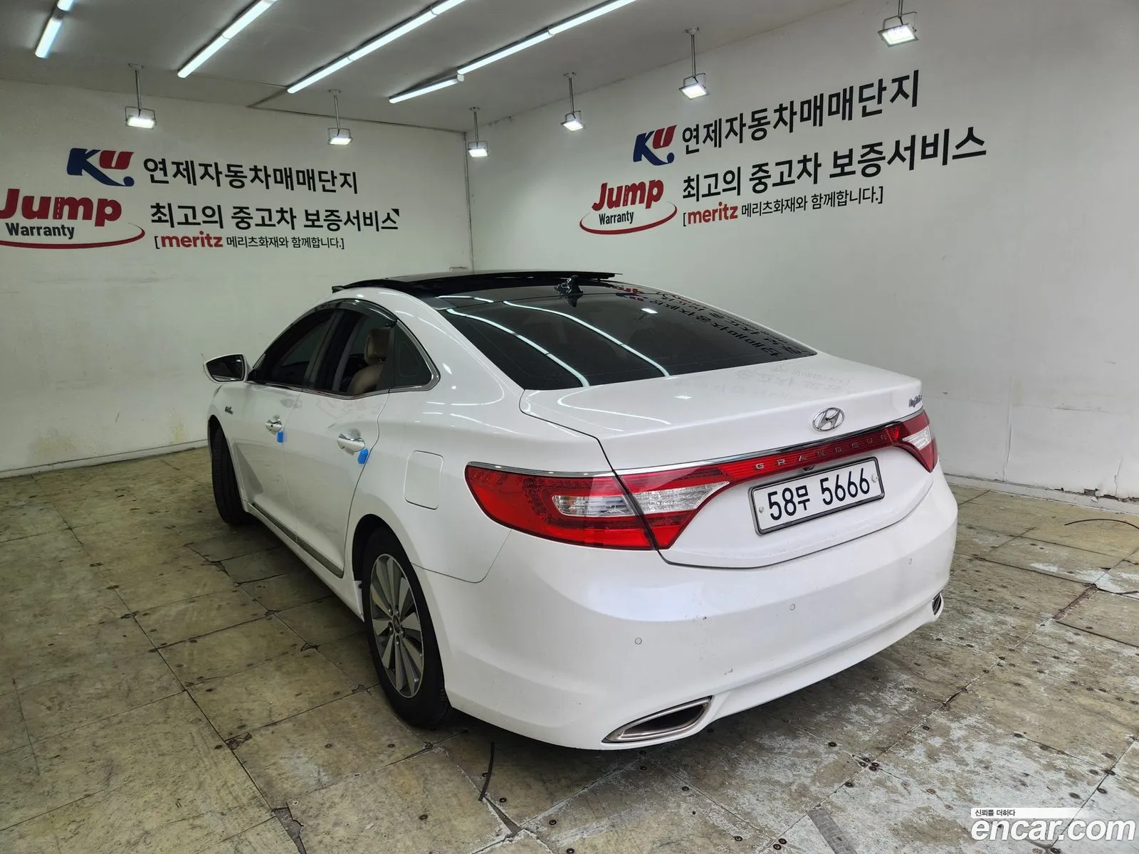 Hyundai Grandeur HG Hybrid 2014 — 6