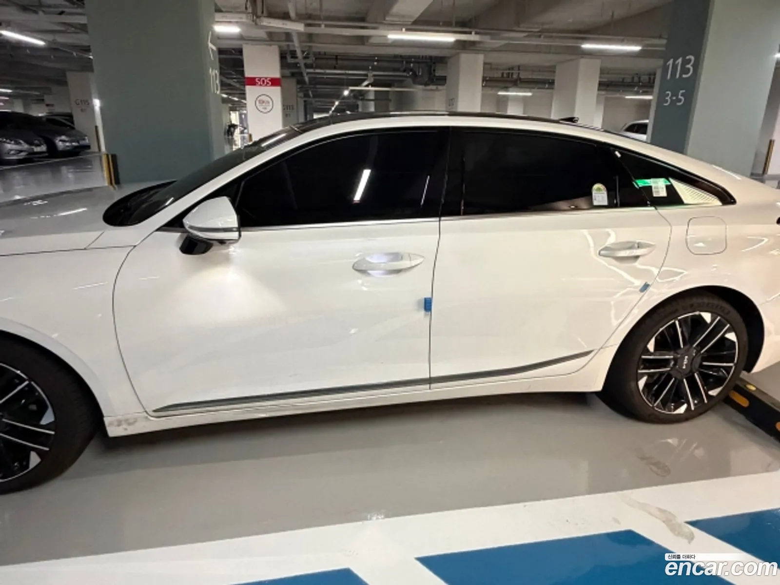 Kia K8 Hybrid 2024 — 7
