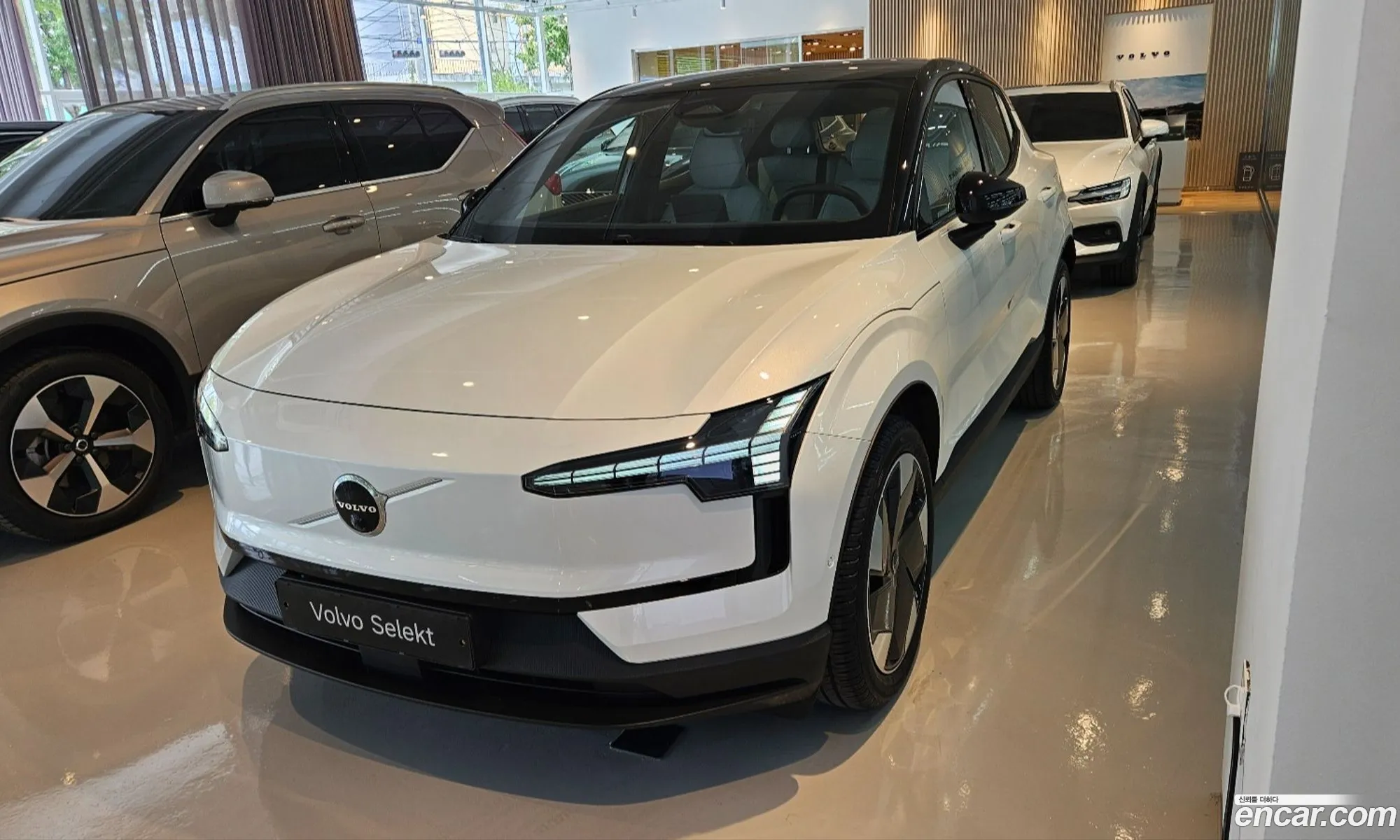 Volvo EX30 2025 — 14