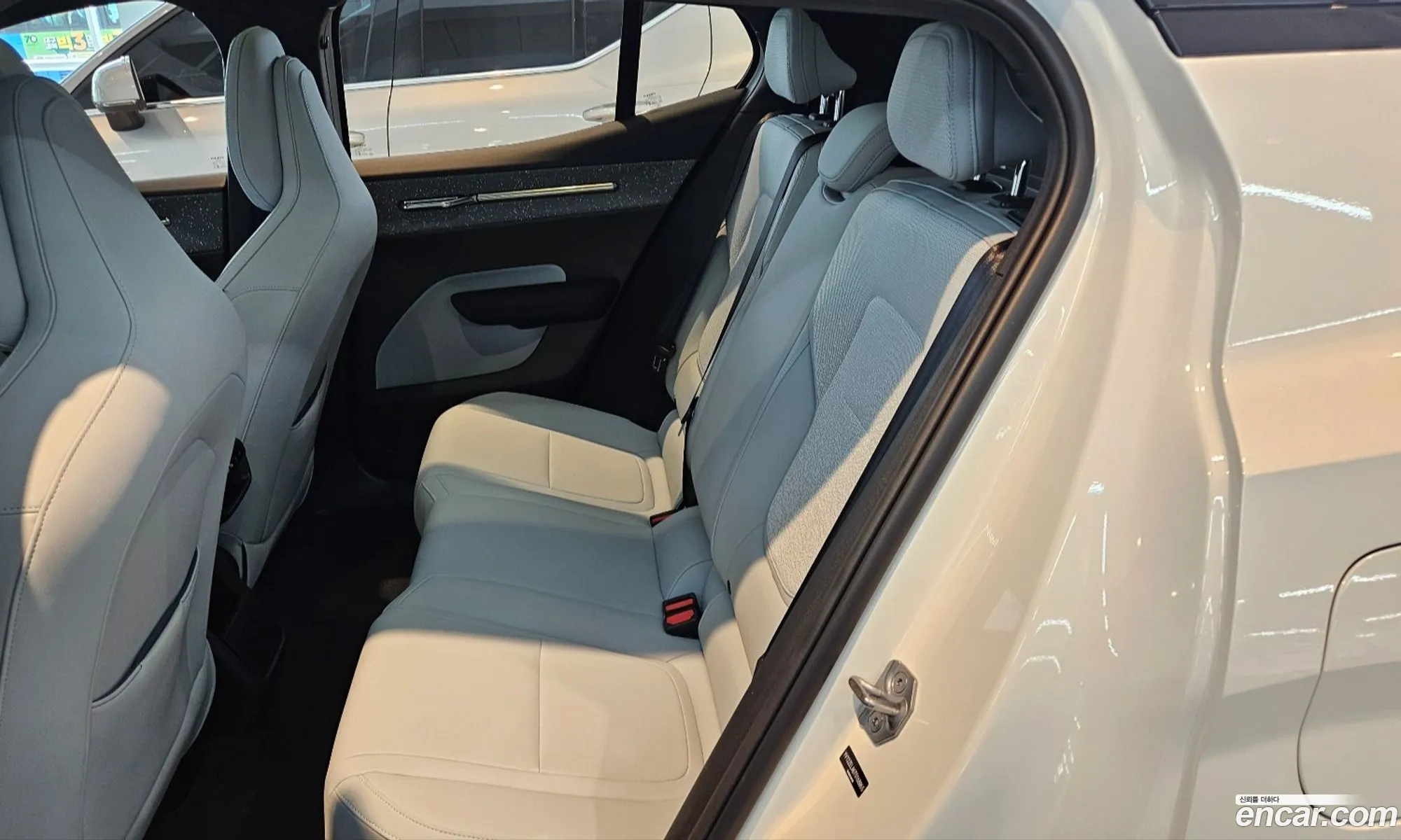 Volvo EX30