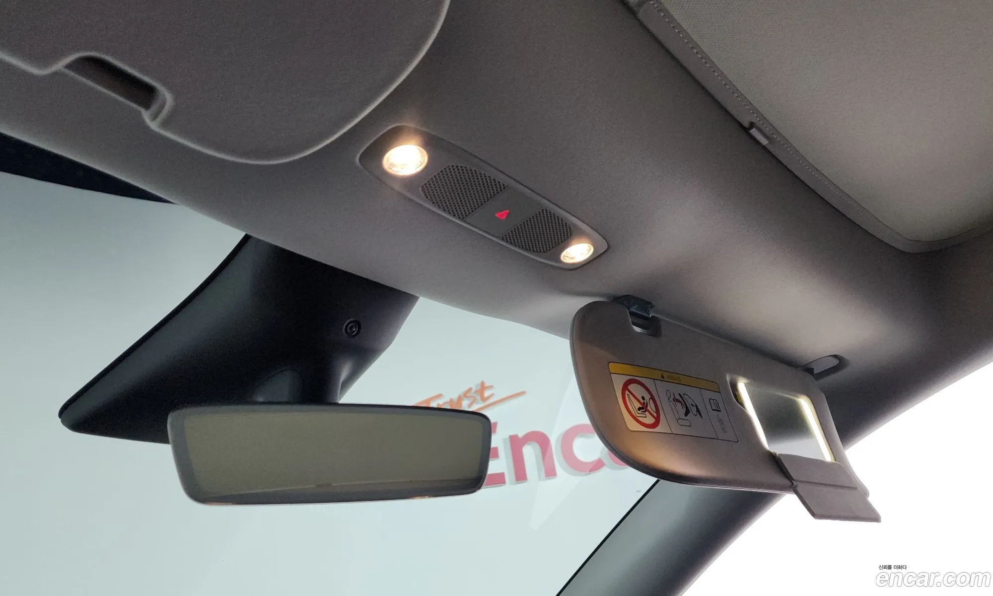 Tesla Model Y 2024 LRWYGCFS1RC424918 — 2