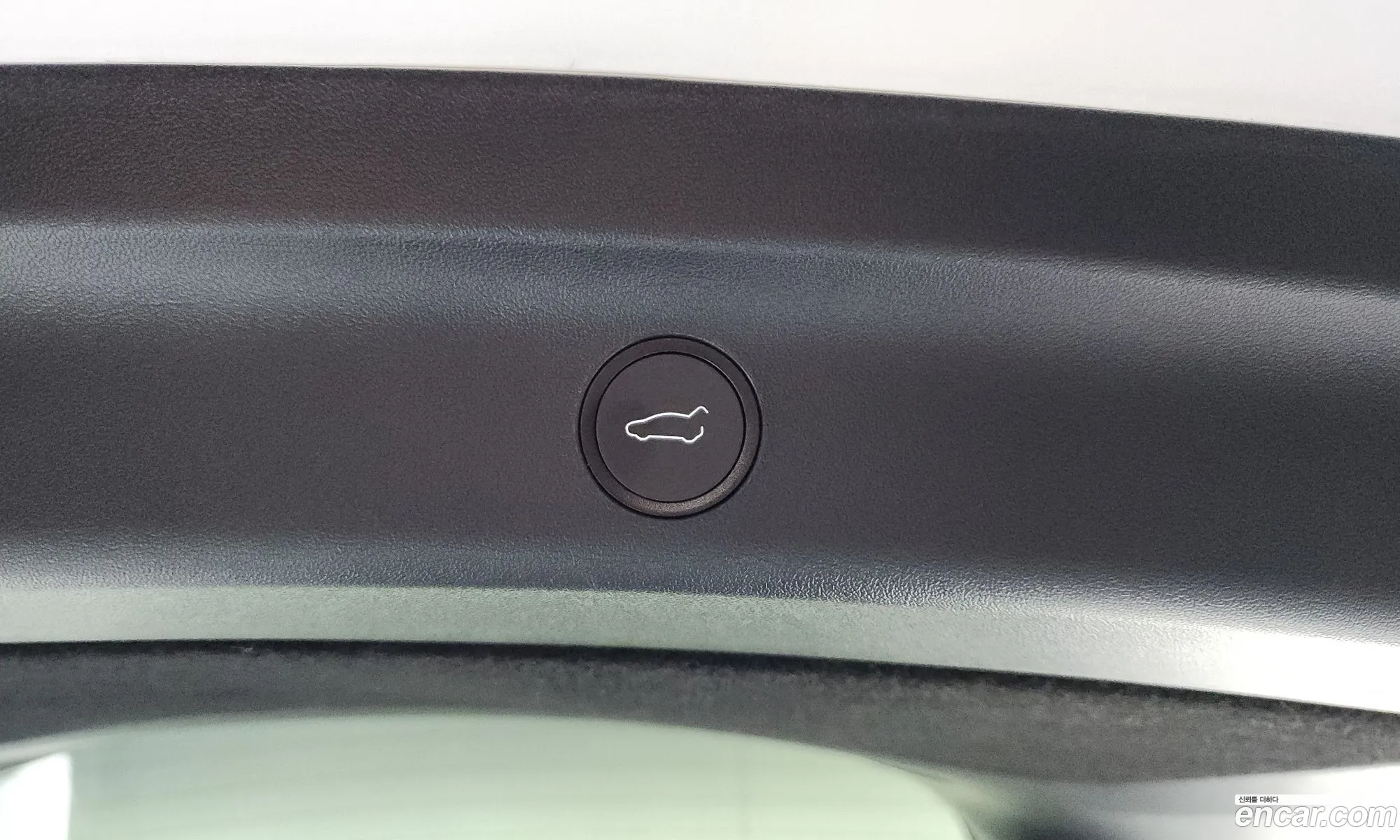 Tesla Model Y 2024 LRWYGCFS1RC424918 — 12