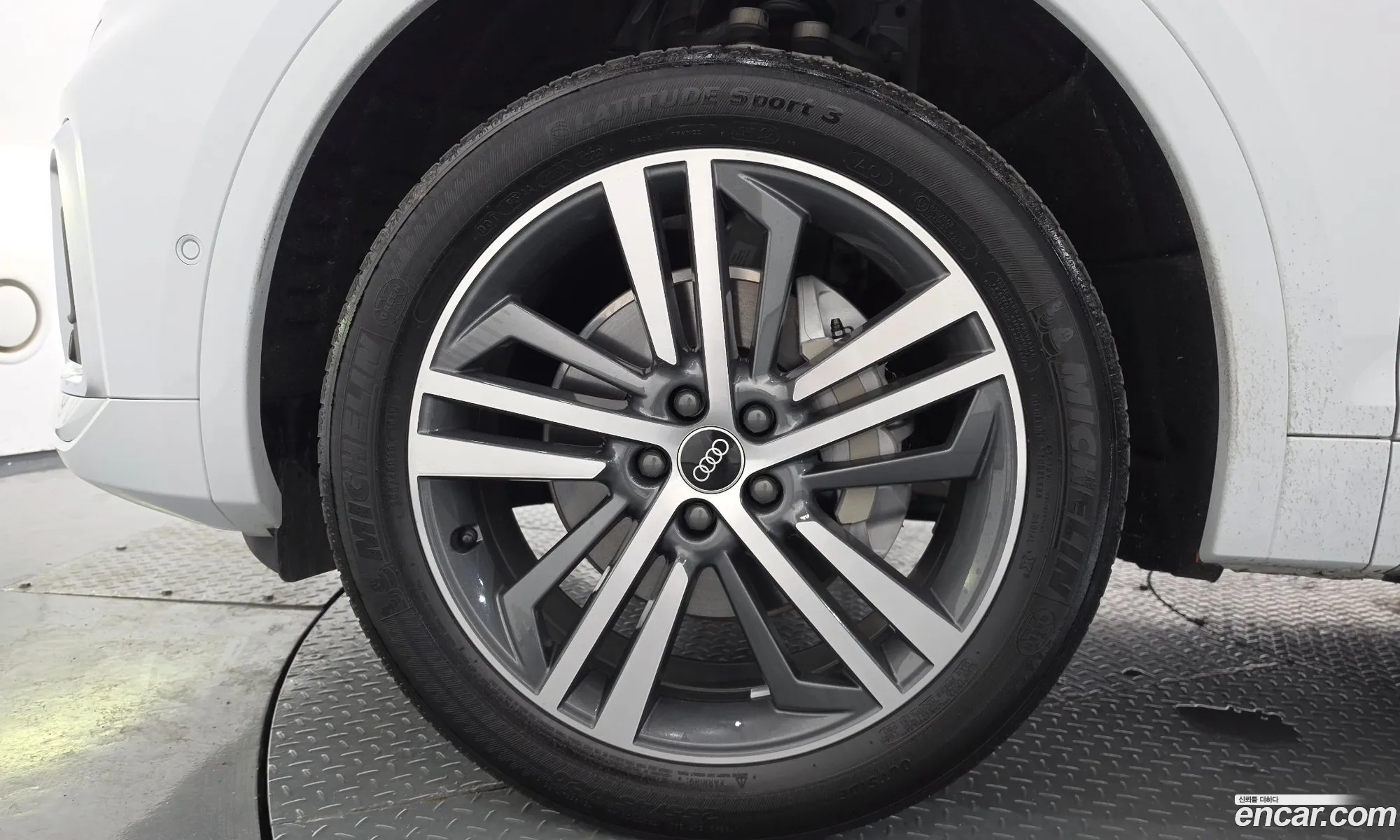 Audi Q5 2022 WAUZZZFY9P2025568 — 11