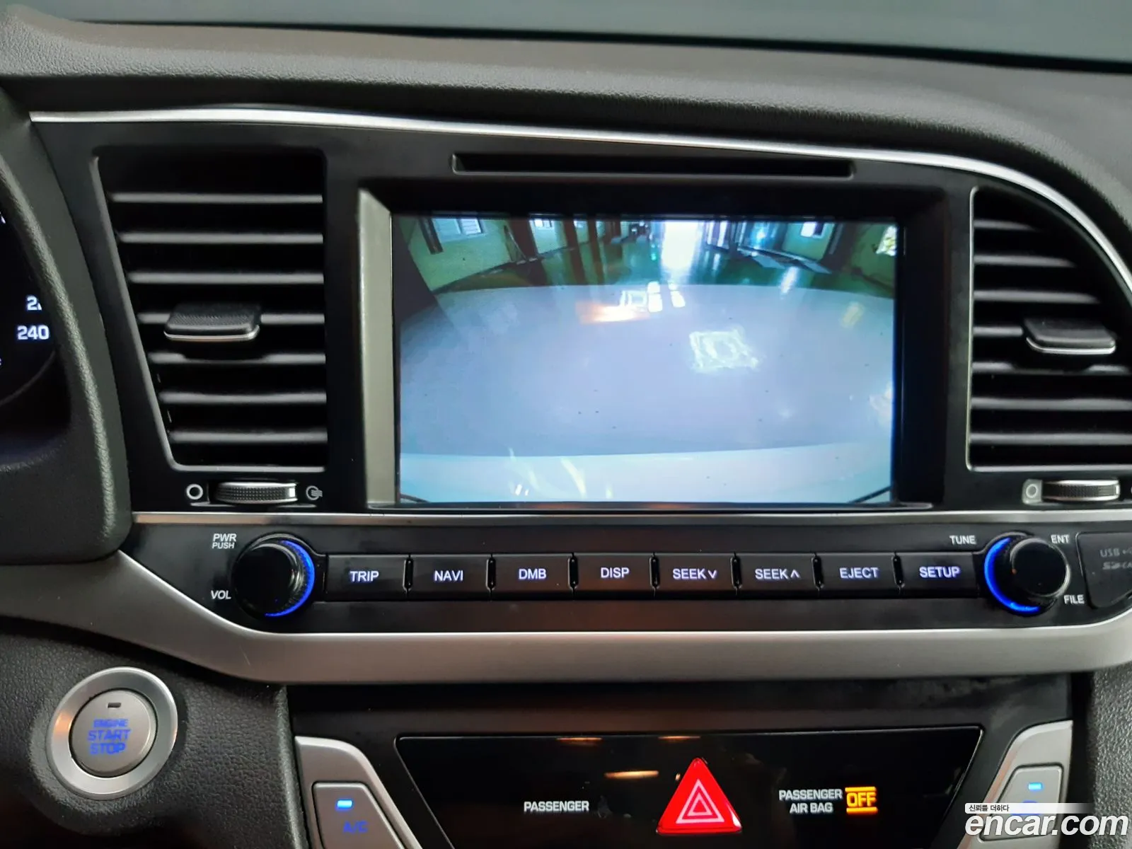 Hyundai Elantra AD 2016 — 11