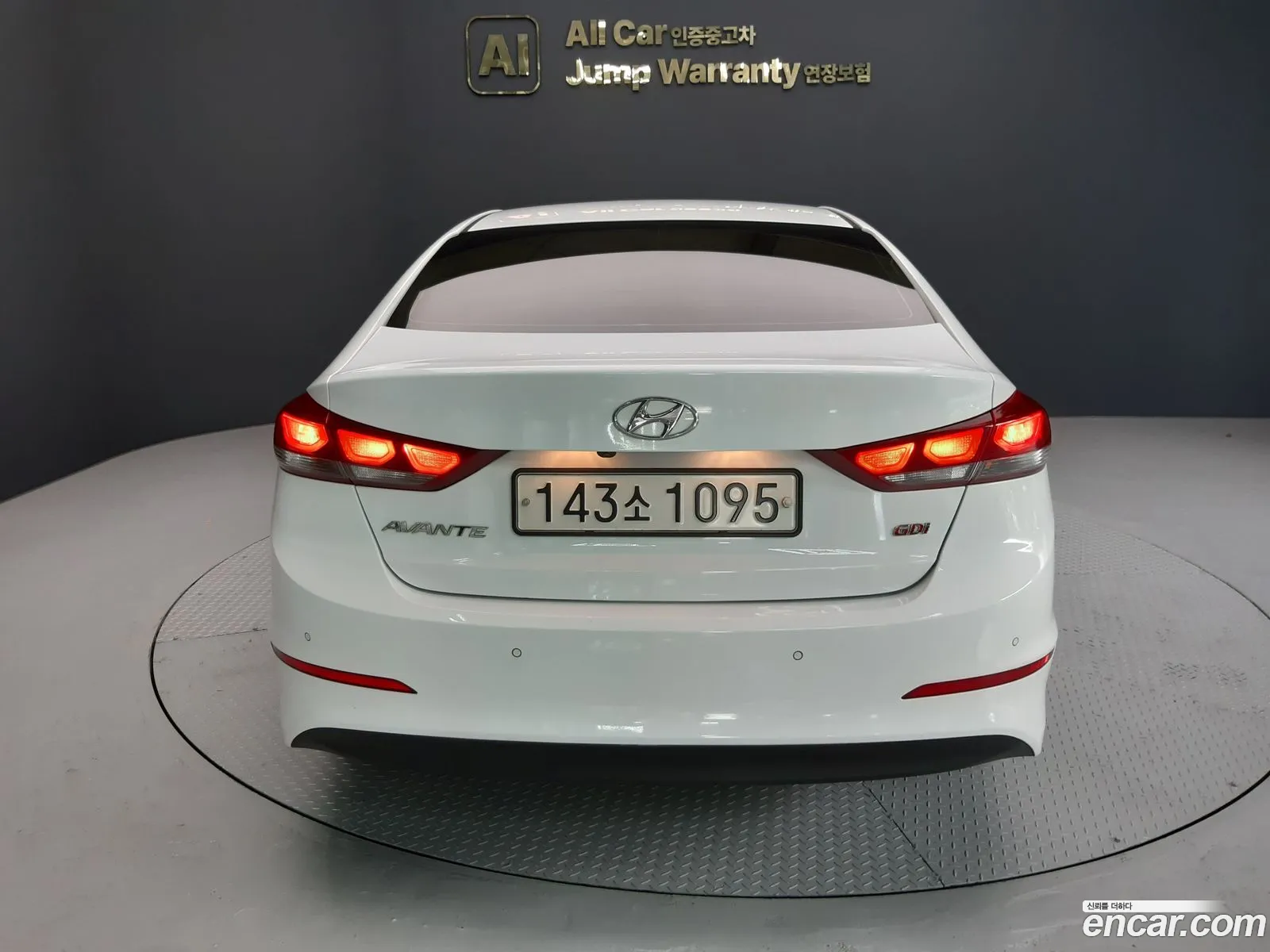 Hyundai Elantra AD 2016 — 12
