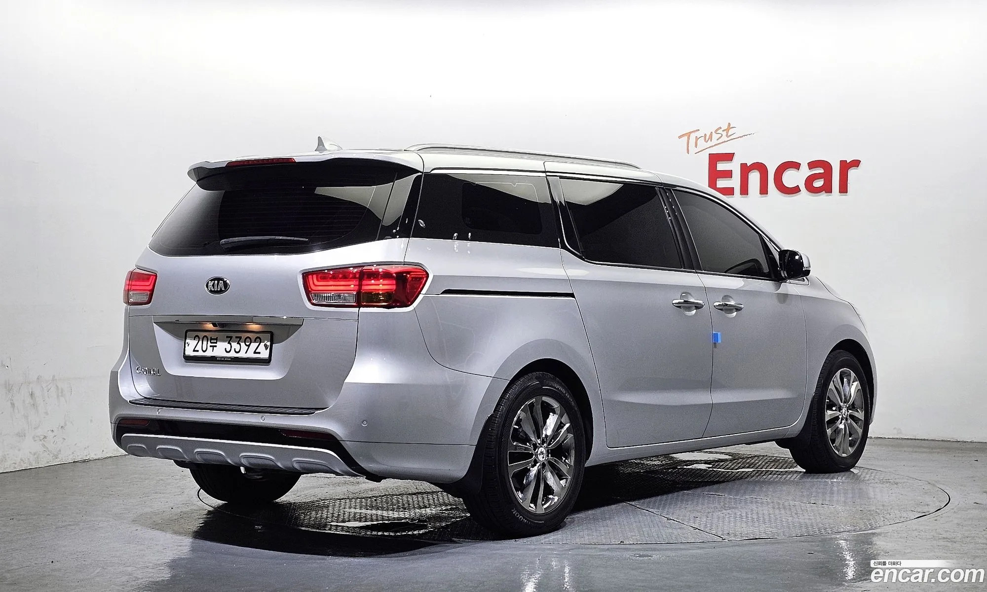 Kia Carnival 2018 — 14