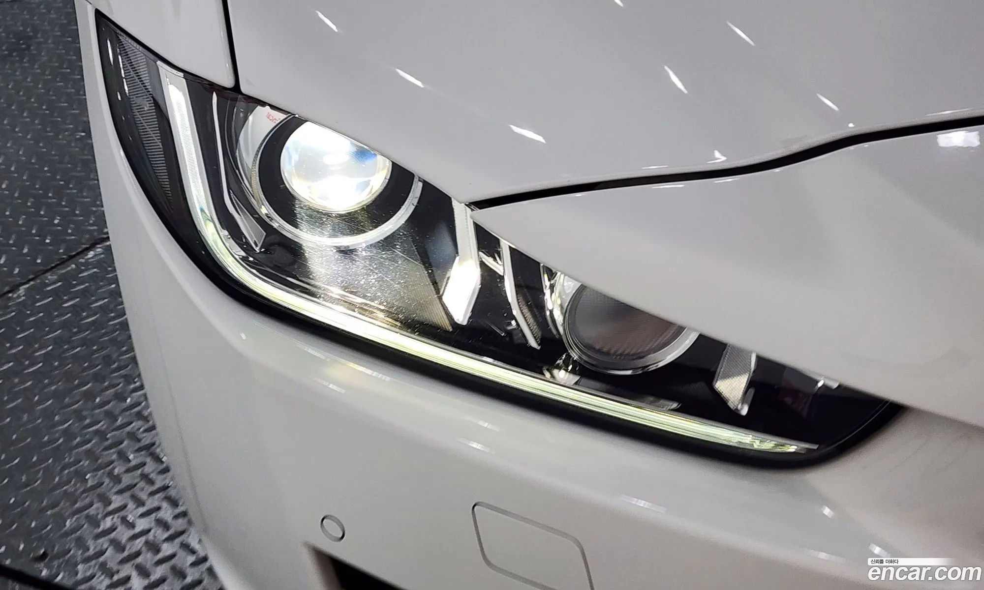 Jaguar XE 2017 SAJAB4BG4HA979030 — 27
