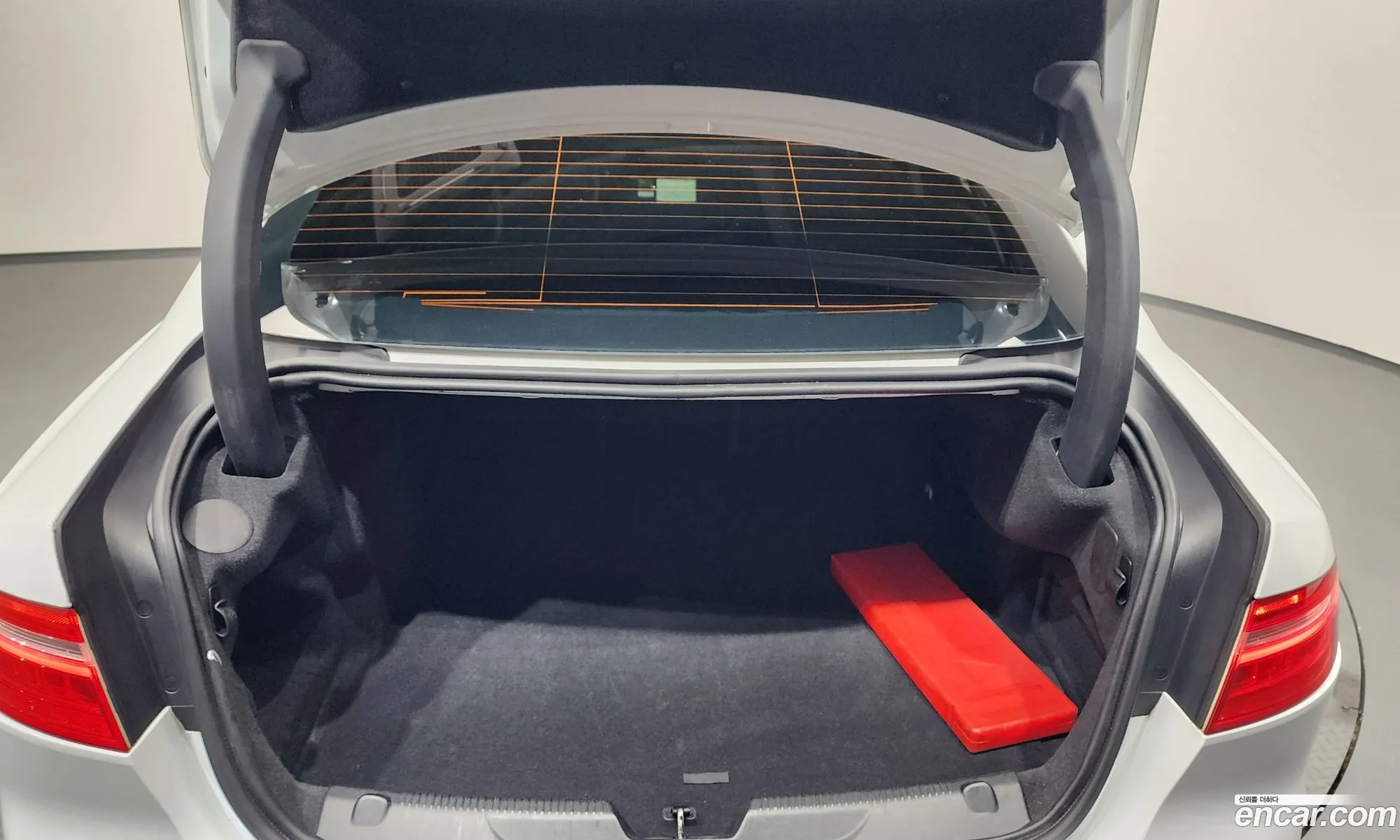 Jaguar XE 2017 SAJAB4BG4HA979030 — 26