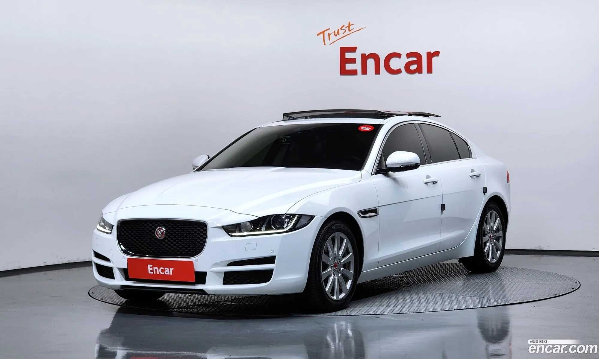 Jaguar XE 2017 SAJAB4BG4HA979030 — 6