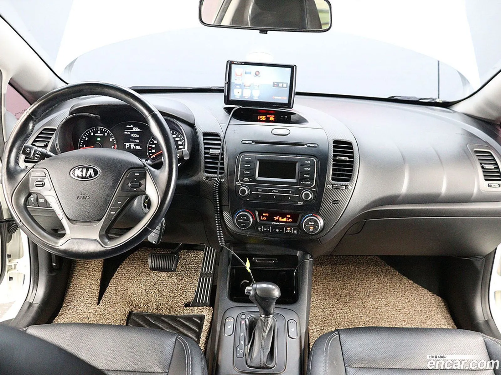 Kia K3 2012 — 9