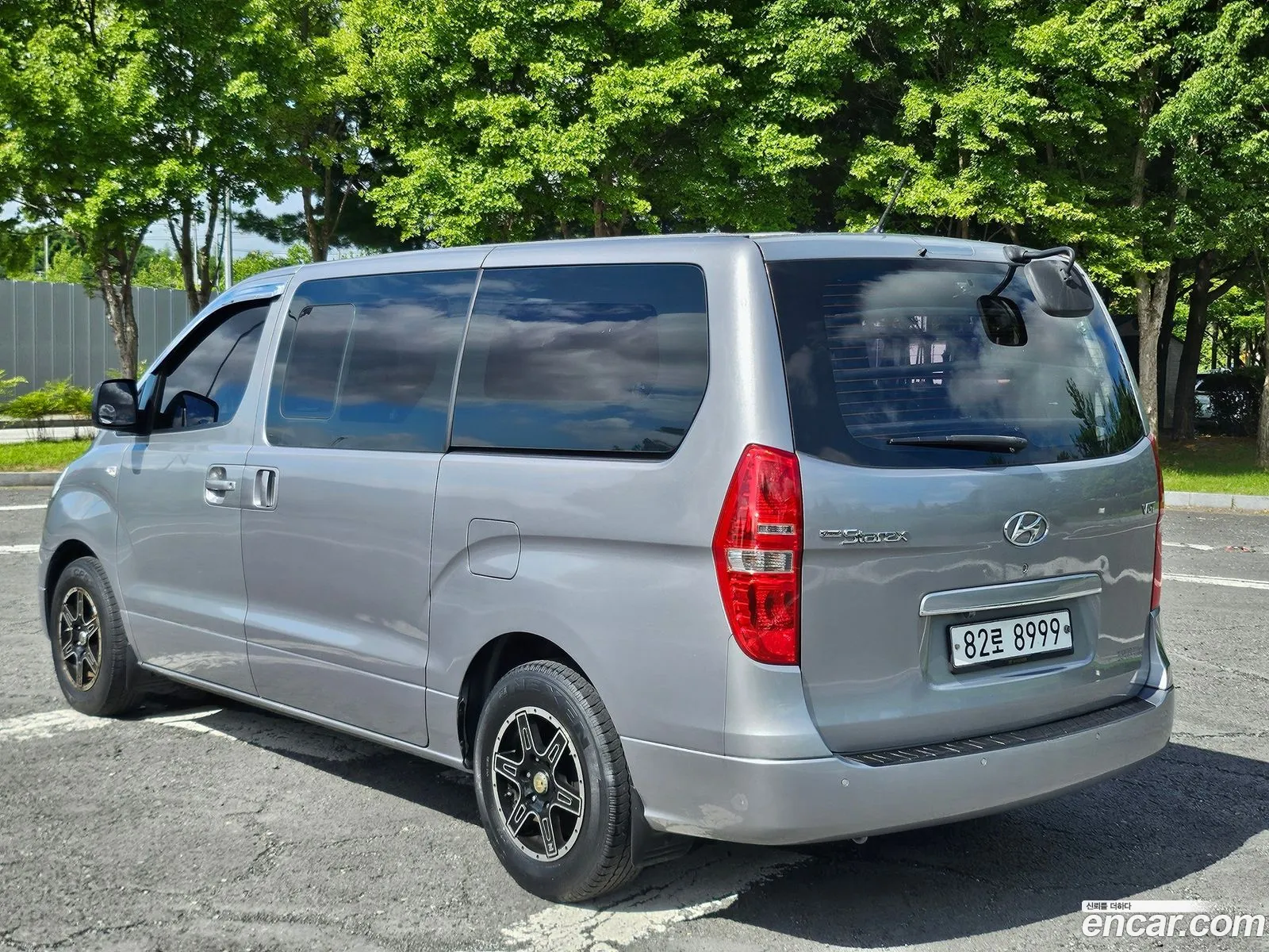 Hyundai Grand Starex 2016 — 16