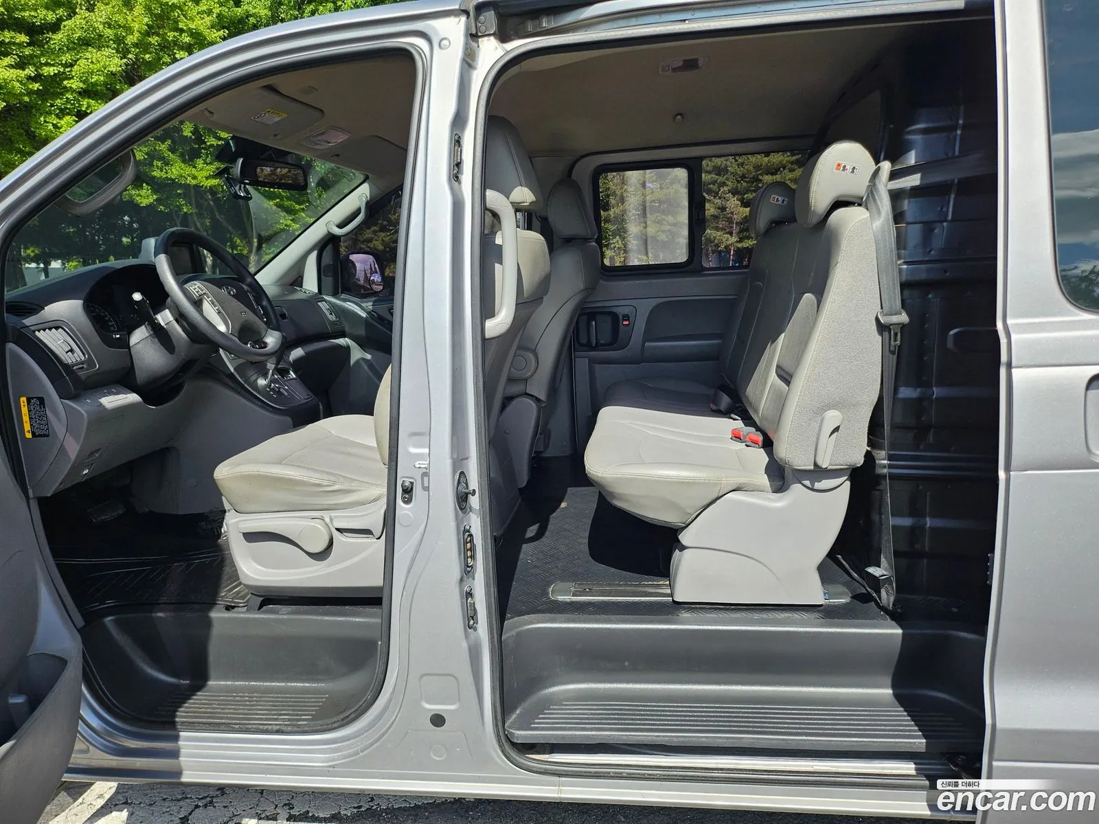 Hyundai Grand Starex 2016 — 17