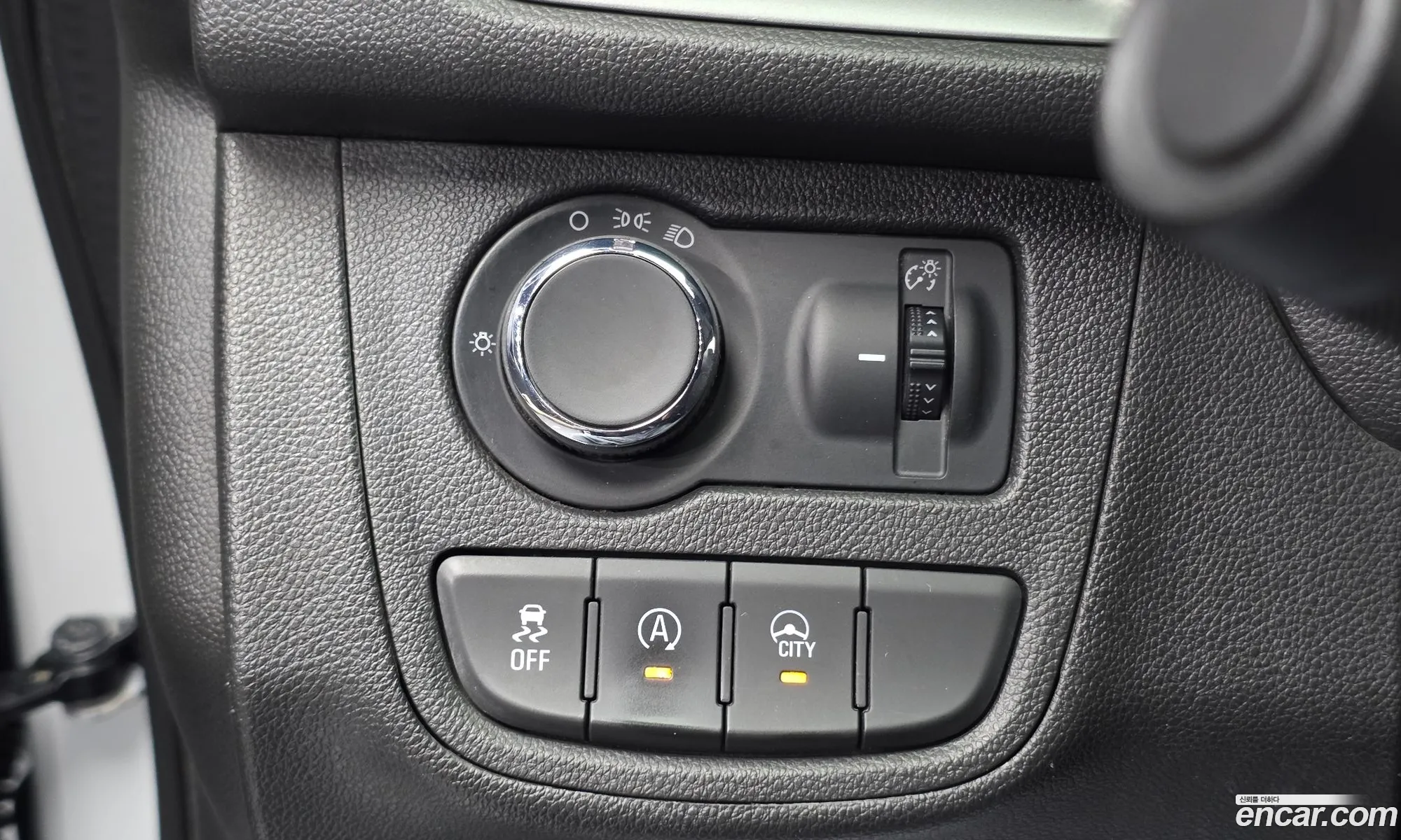 Chevrolet (GM Daewoo) Spark 2018 KLYDC487DKC216227 — 24