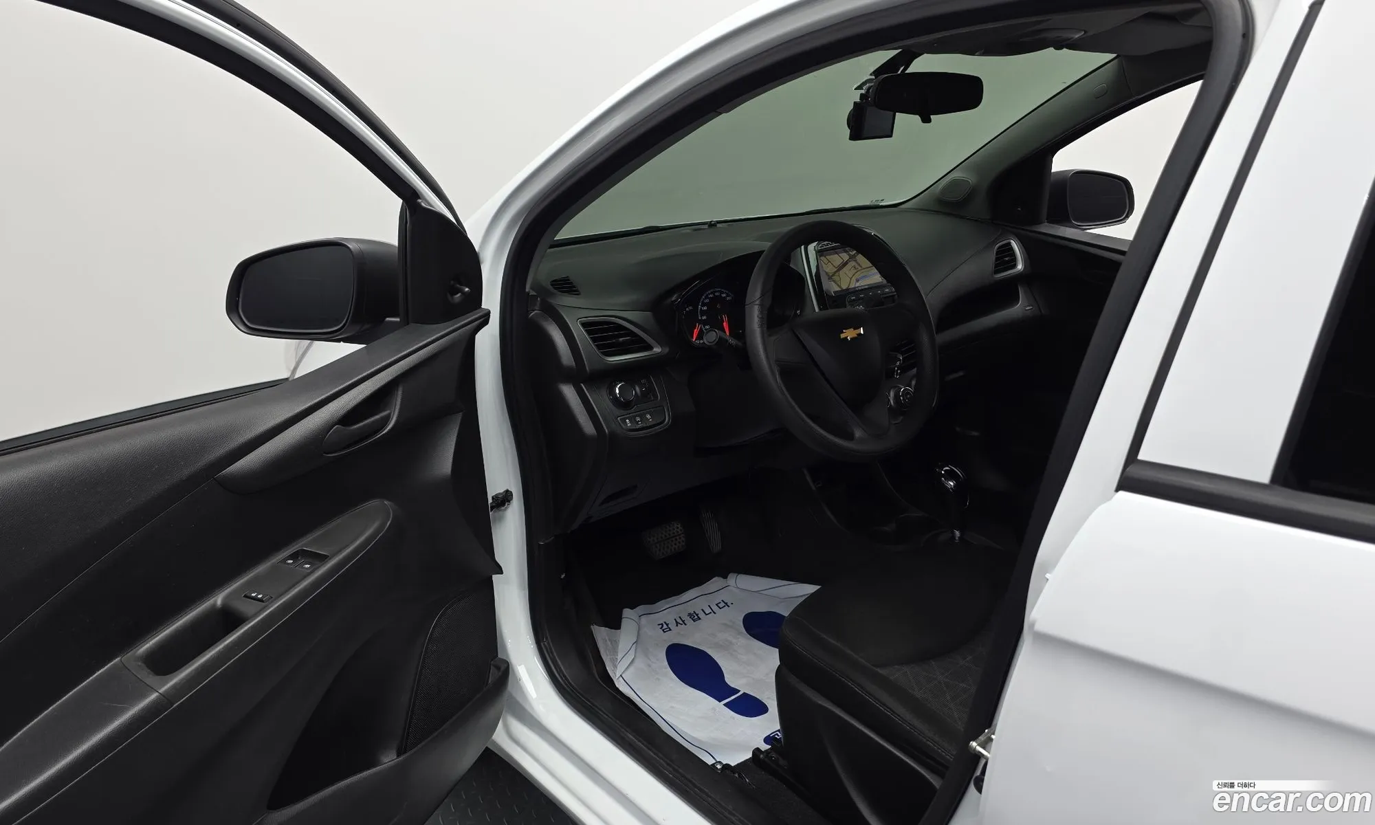 Chevrolet (GM Daewoo) Spark 2018 KLYDC487DKC216227 — 30
