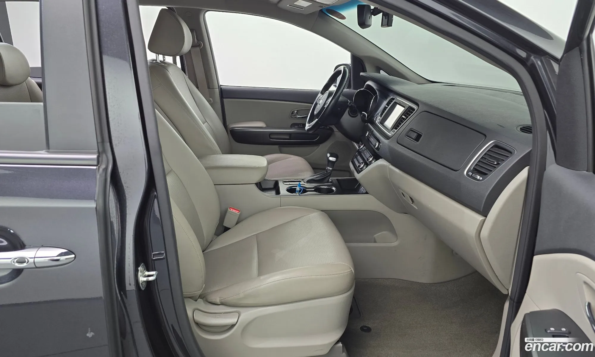 Kia Carnival 2018 KNAMB81ABKS515330 — 29
