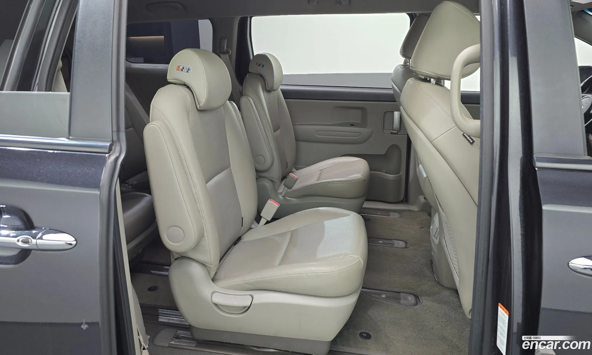 Kia Carnival 2018 KNAMB81ABKS515330 — 30