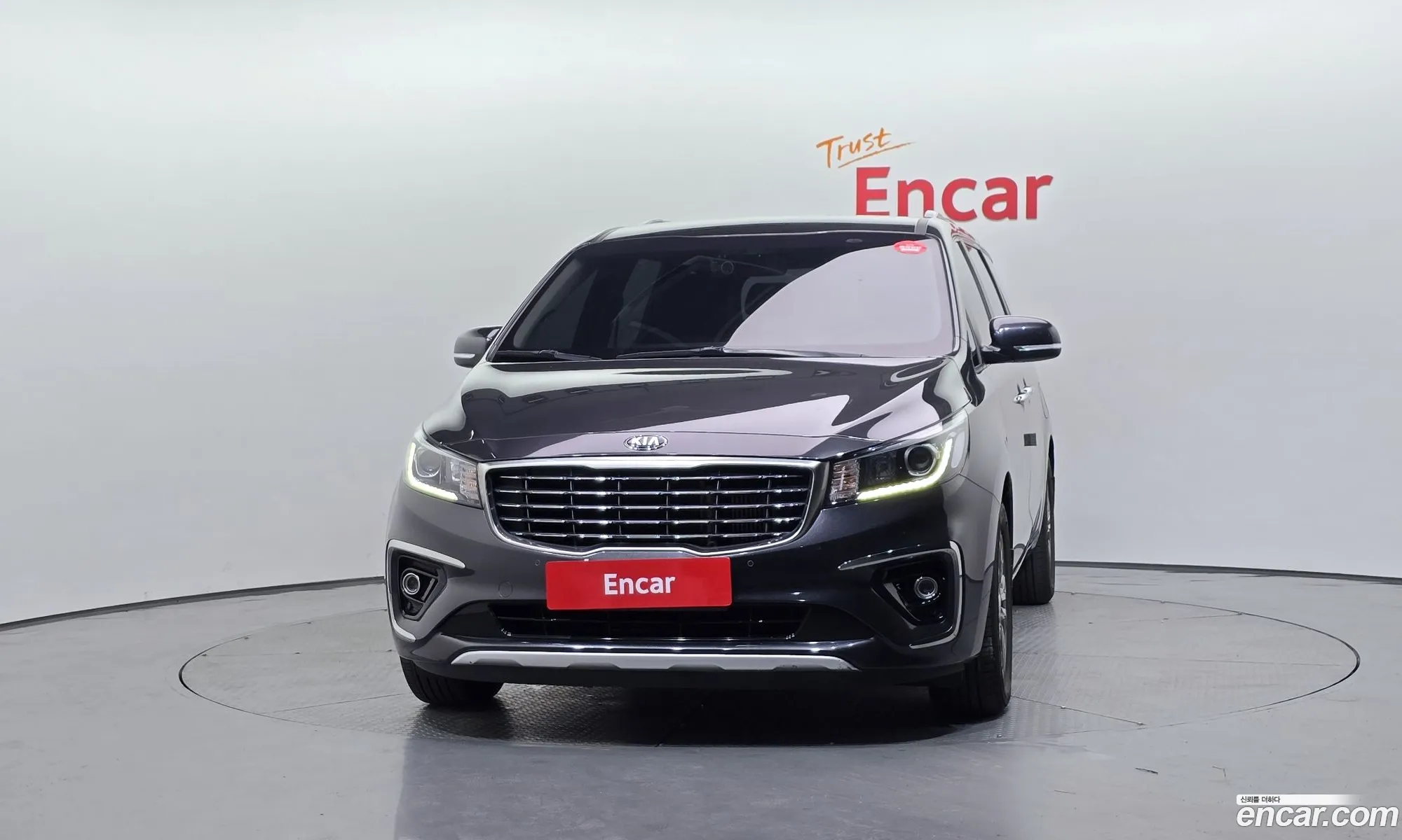 Kia Carnival 2018 KNAMB81ABKS515330 — 2