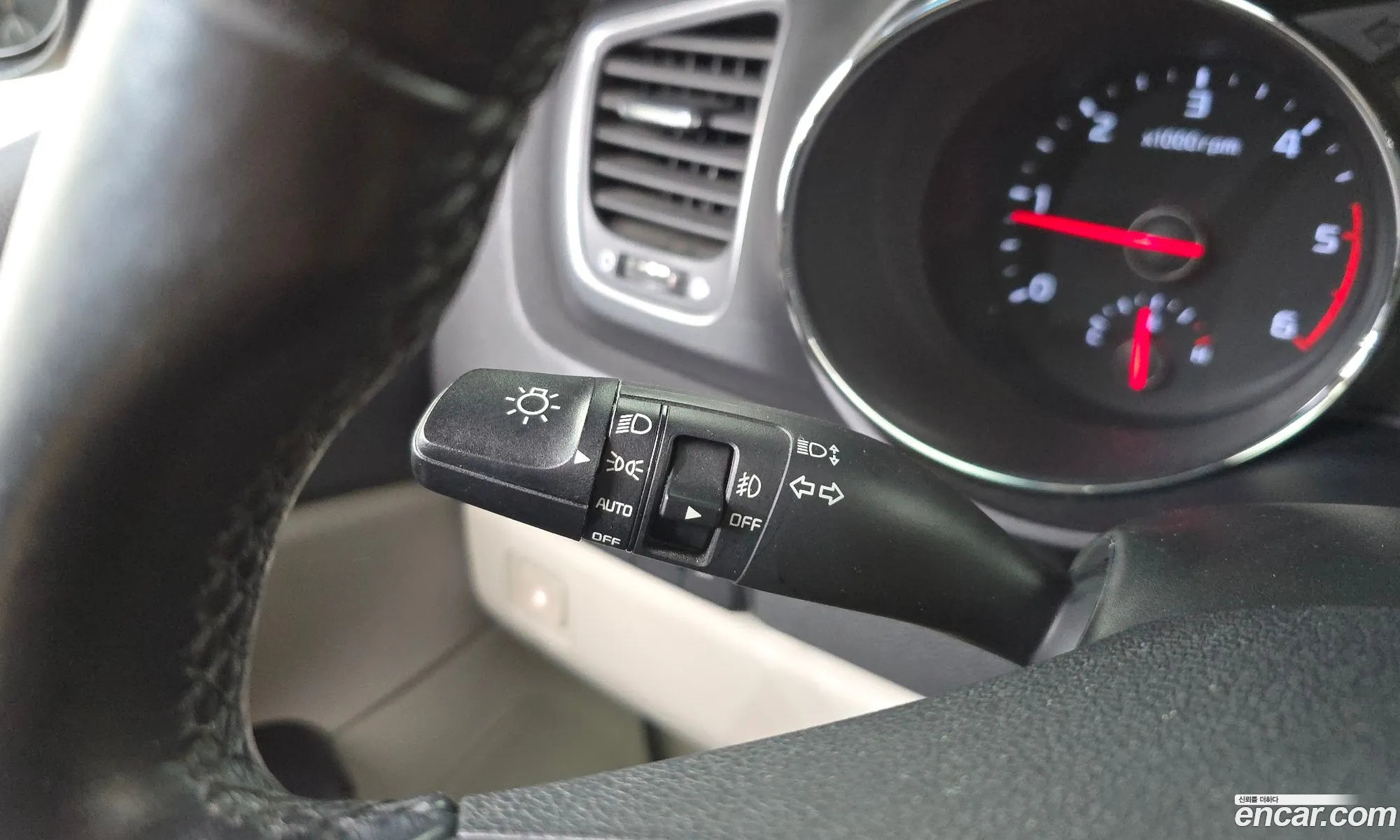 Kia Carnival 2018 KNAMB81ABKS515330 — 20