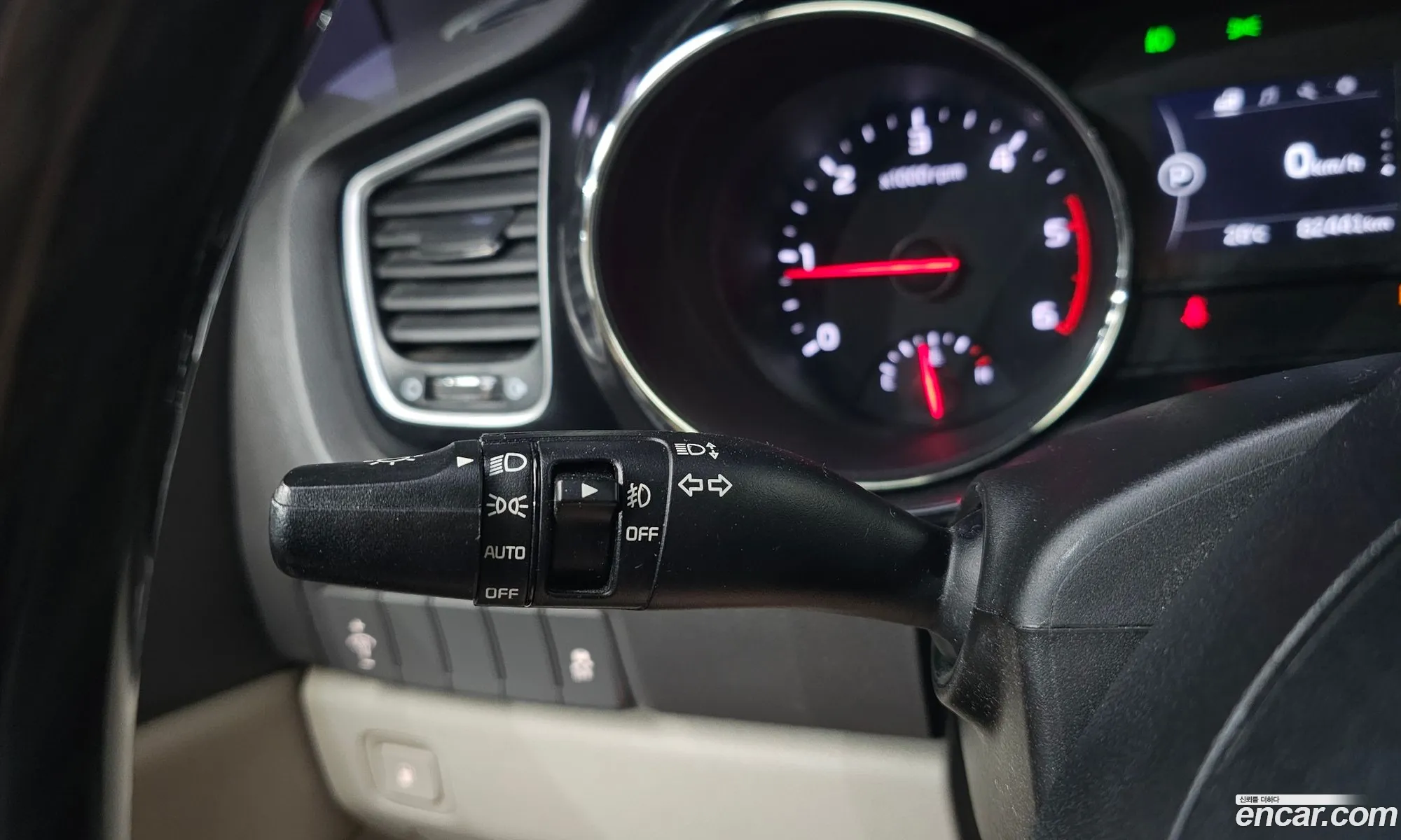 Kia Carnival 2016 KNAMB81ABHS286390 — 19