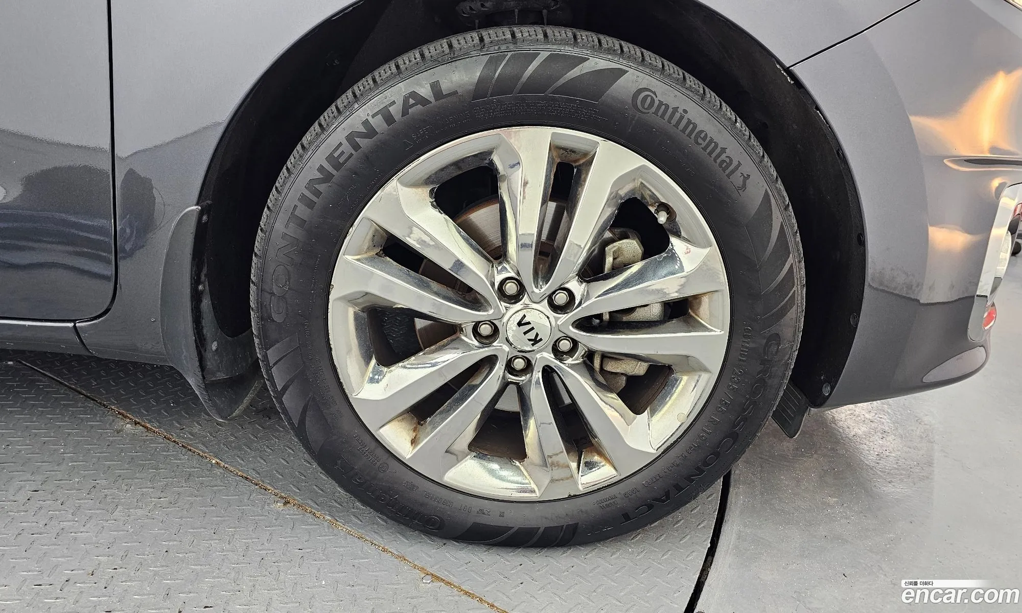 Kia Carnival 2016 KNAMB81ABHS286390 — 9