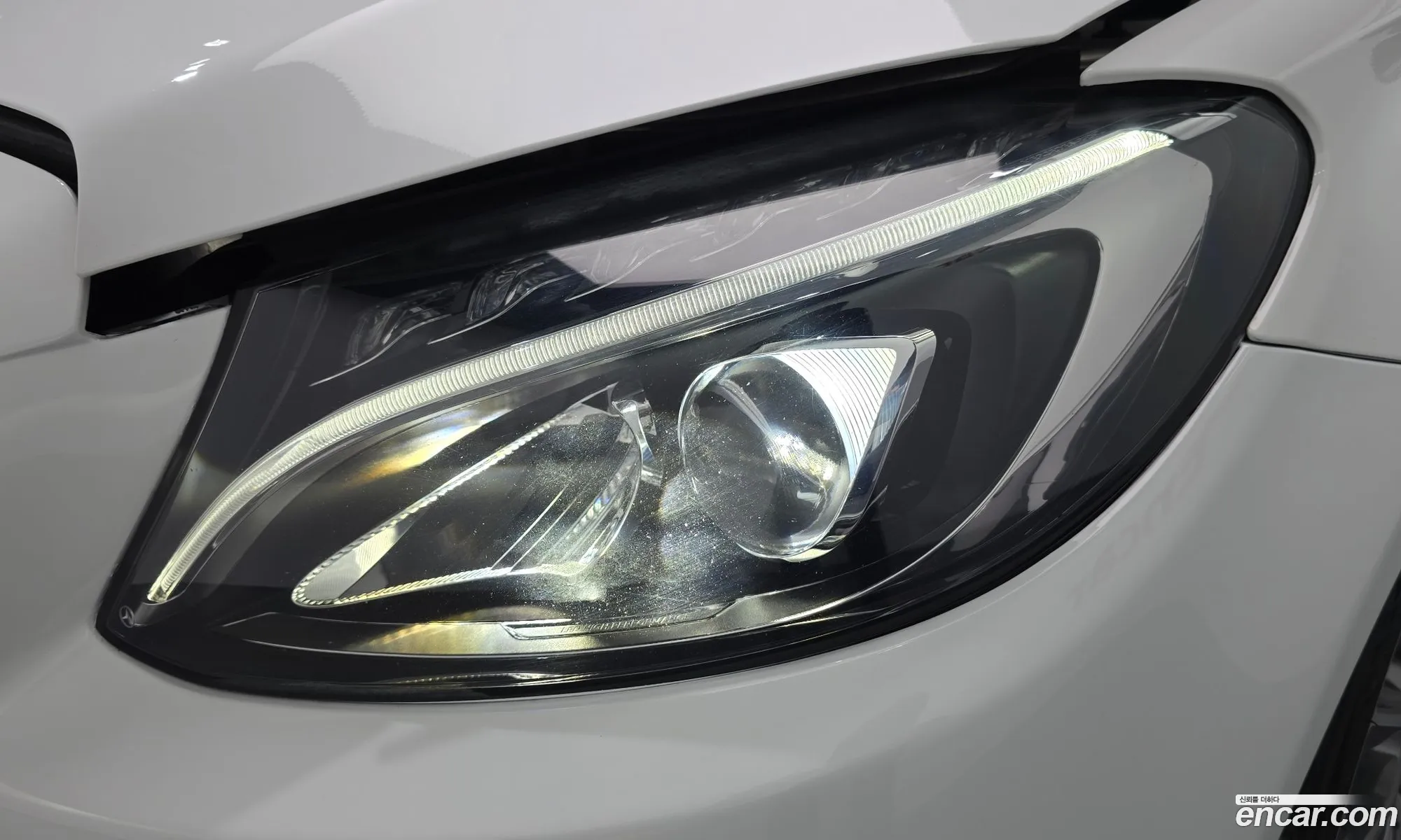 Mercedes-Benz C-Class W205 2016 WDDWJ4CB1GF323112 — 26