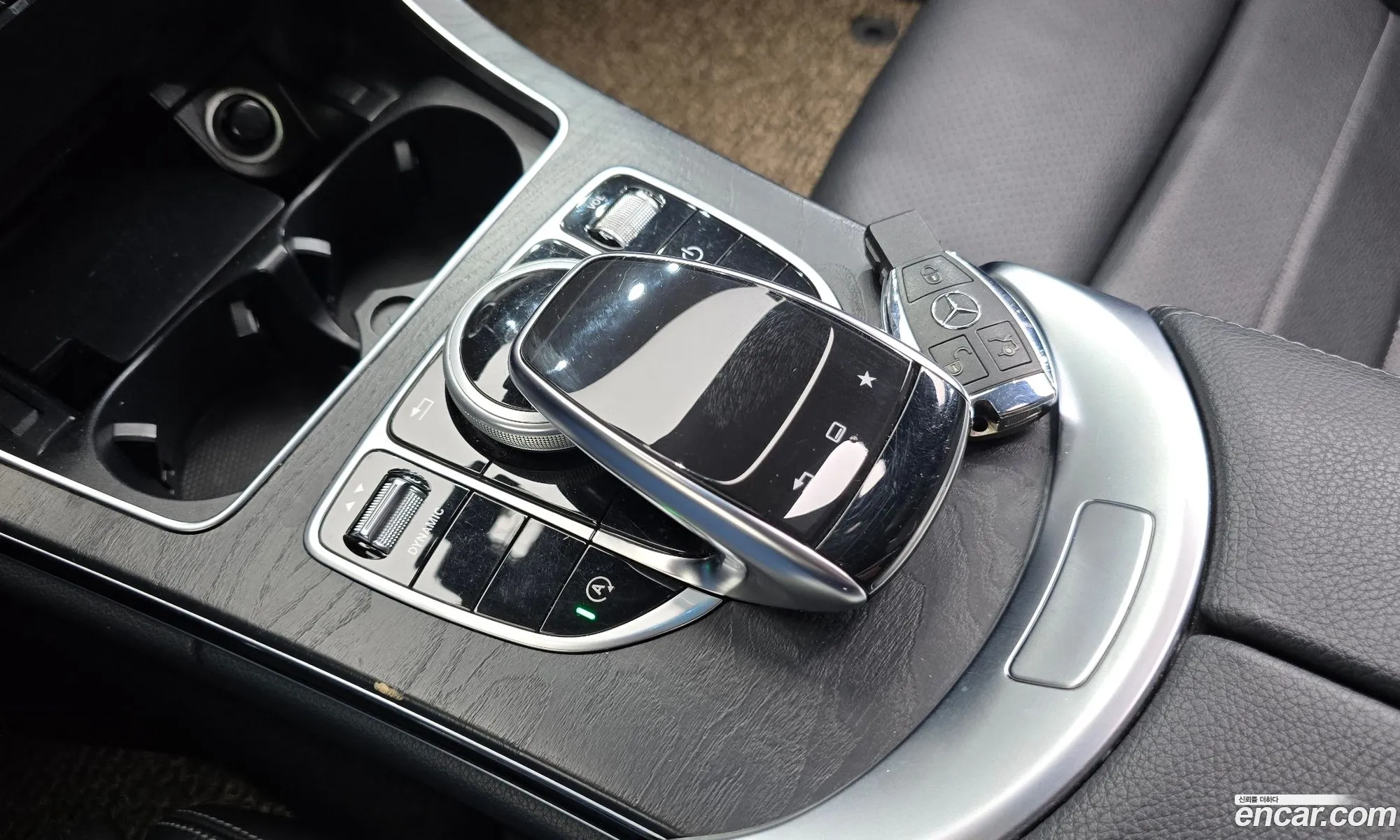 Mercedes-Benz C-Class W205 2016 WDDWJ4CB1GF323112 — 18