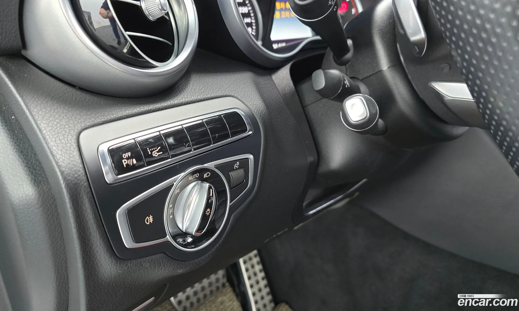 Mercedes-Benz C-Class W205 2016 WDDWJ4CB1GF323112 — 7