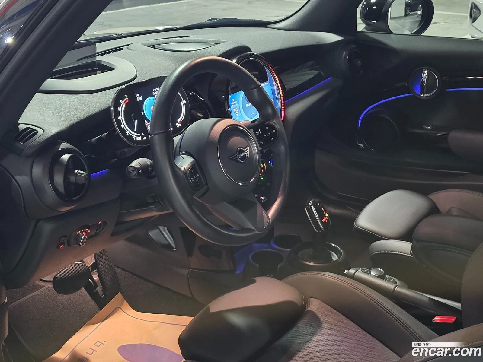 Mini Cooper Convertible 2024 — 9