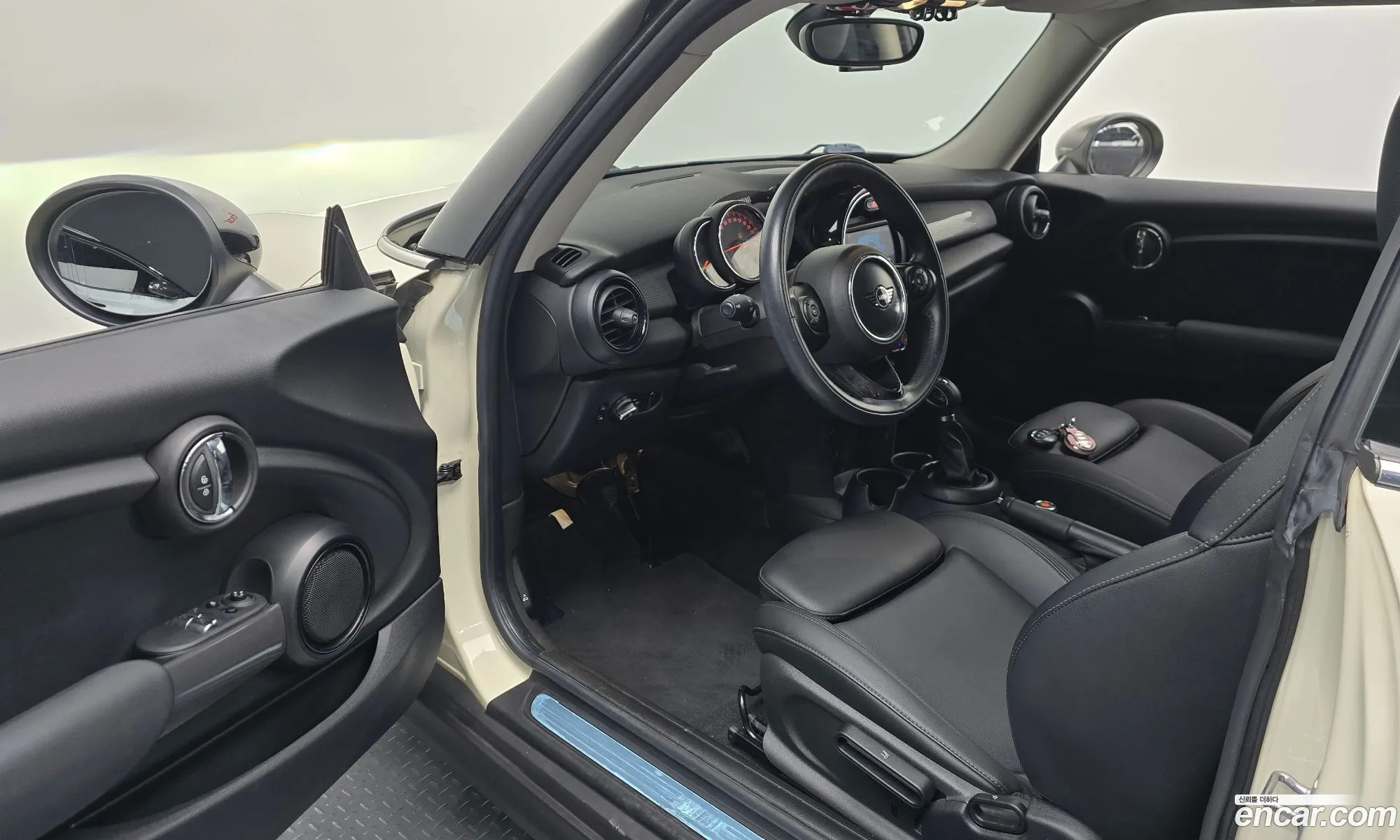 Mini Cooper 2018 WMWXP5105K2H39510 — 16