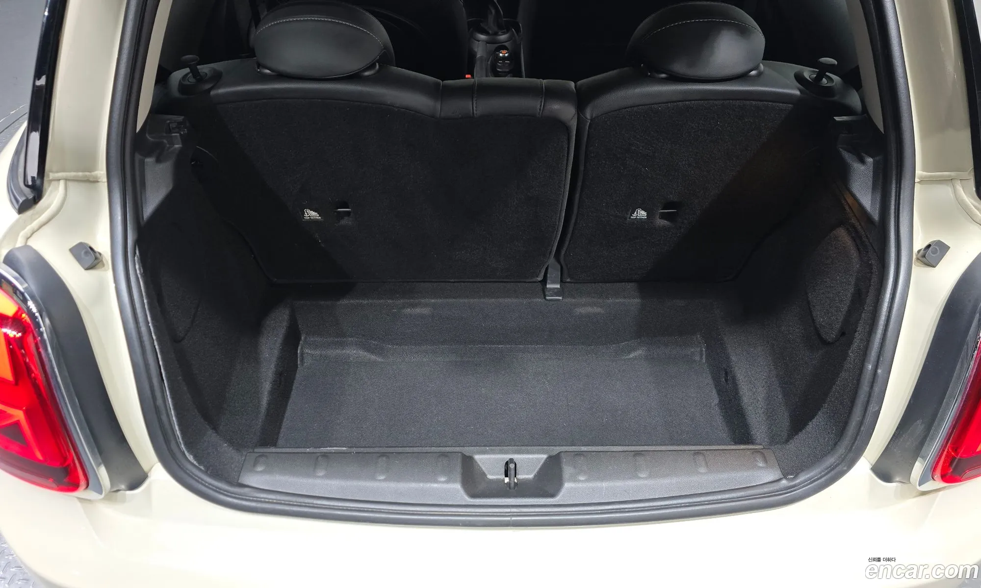 Mini Cooper 2018 WMWXP5105K2H39510 — 18