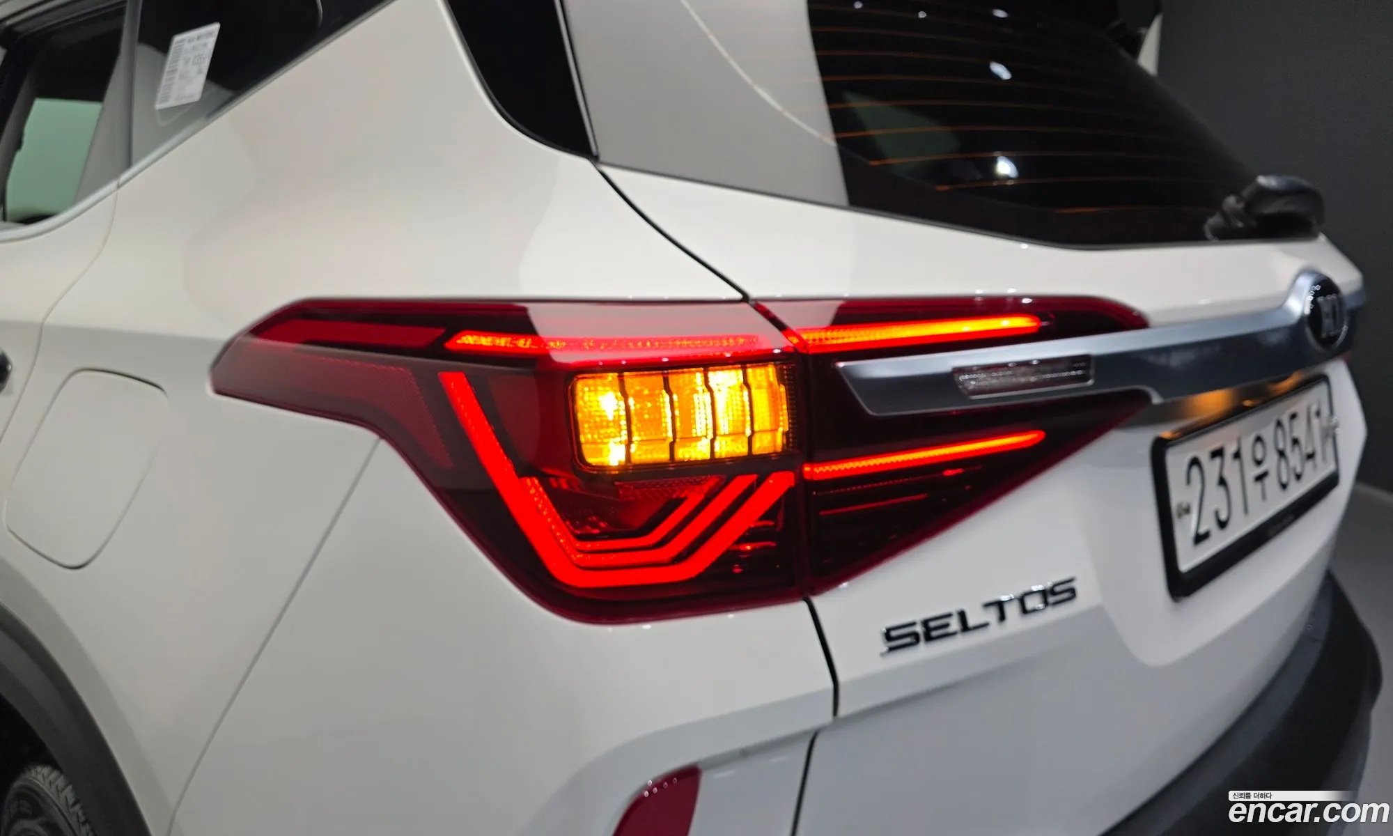 Kia Seltos 2019 KNAET812GLK038569 — 3
