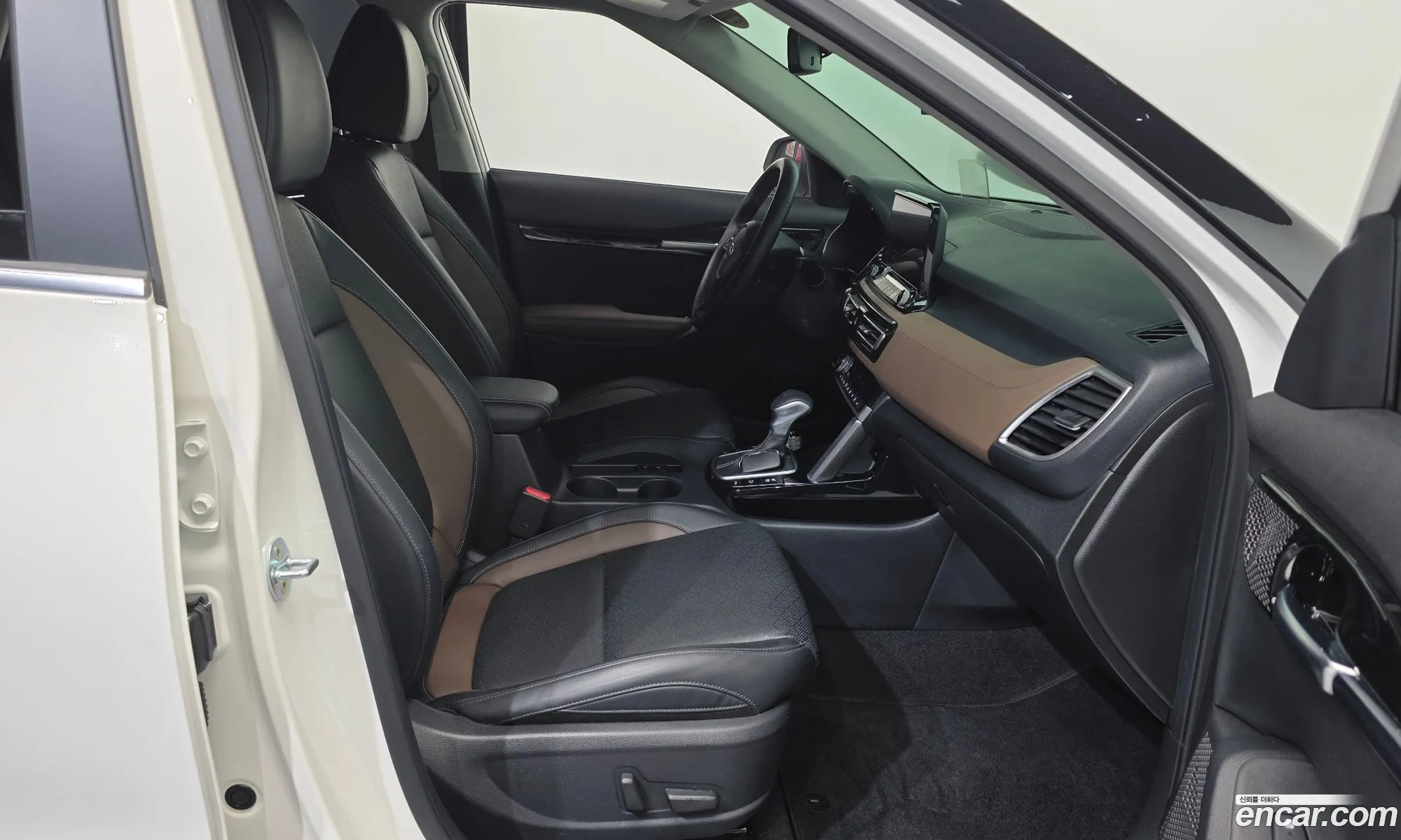 Kia Seltos 2019 KNAET812GLK038569 — 16