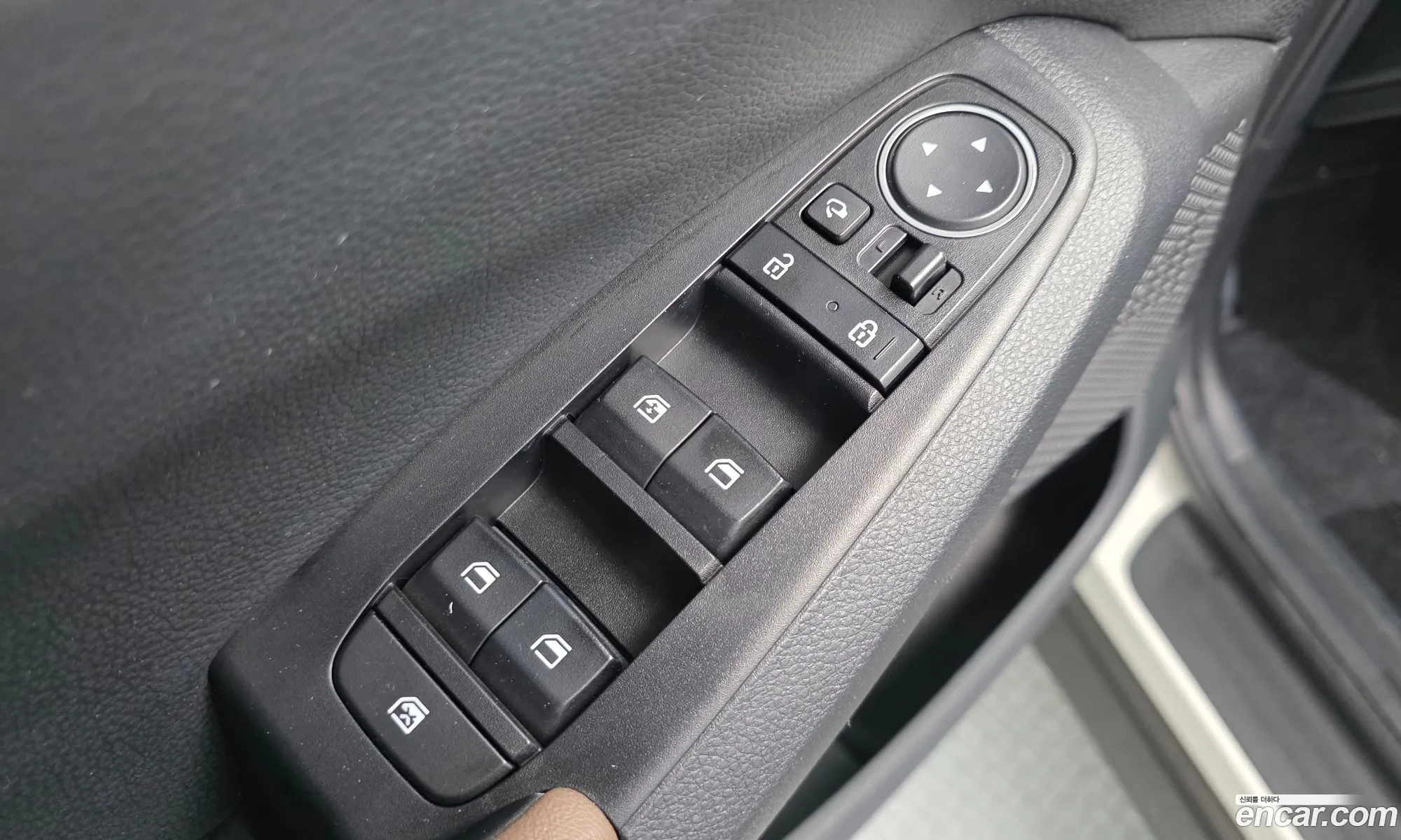Kia Seltos 2019 KNAET812GLK038569 — 9