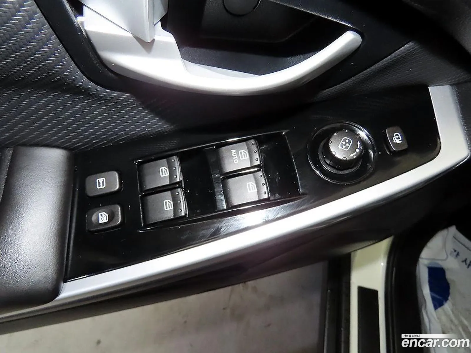 KG Mobility (SsangYong) Style Korando C 2017 — 19